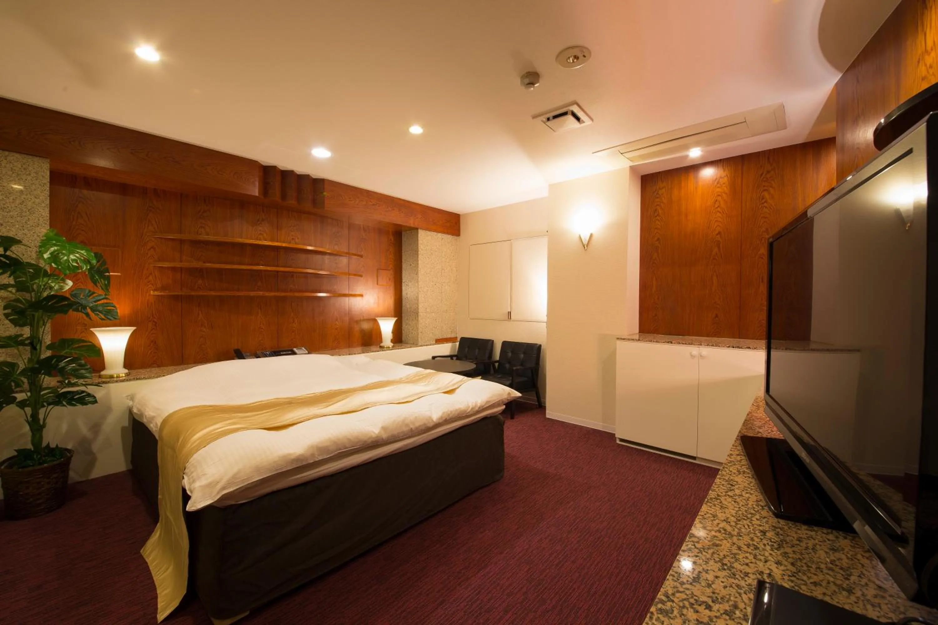 Bedroom, Bed in Hotel Beni East (Adult Only)