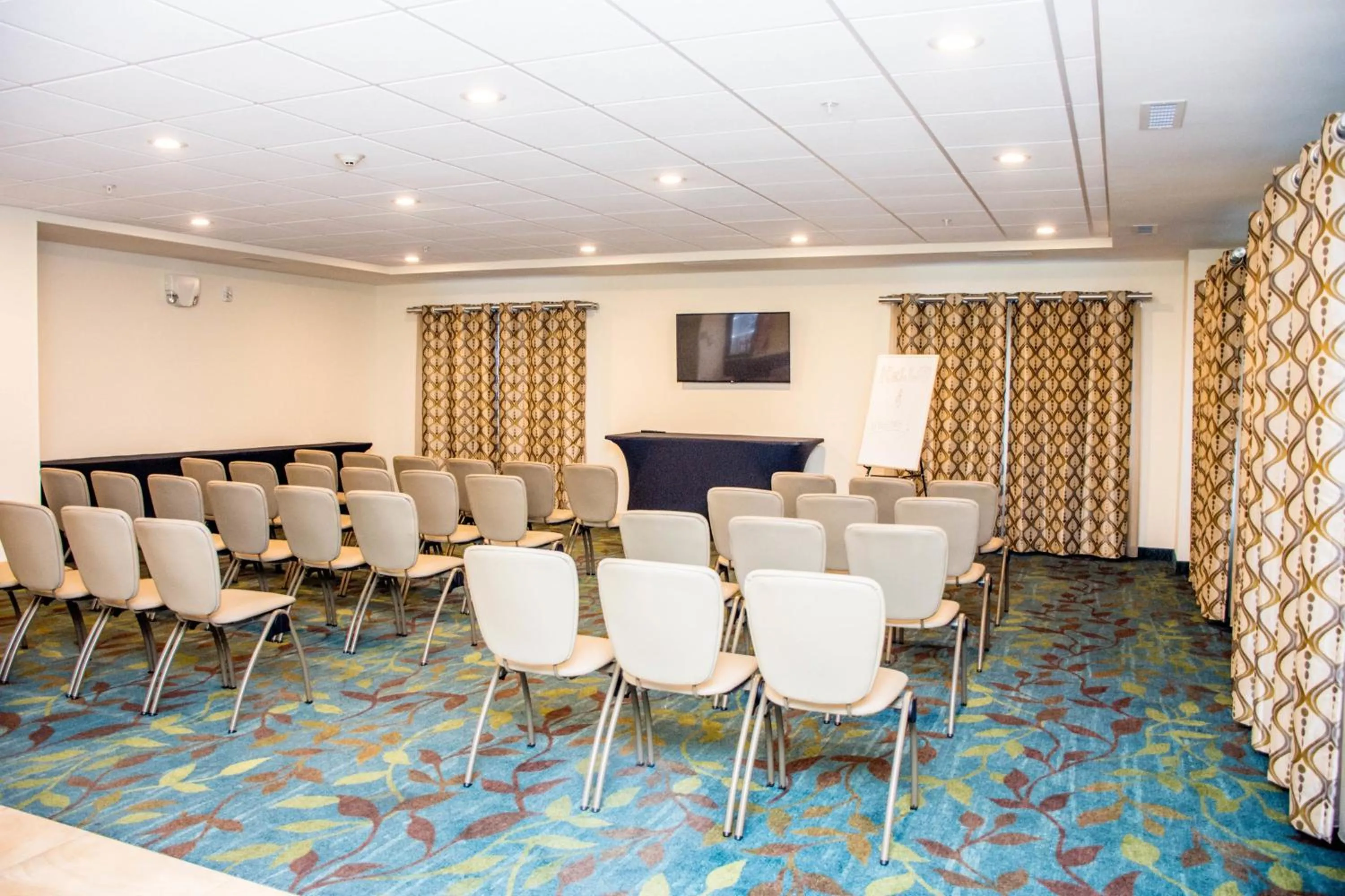 Meeting/conference room in Candlewood Suites Overland Park W 135th St by IHG