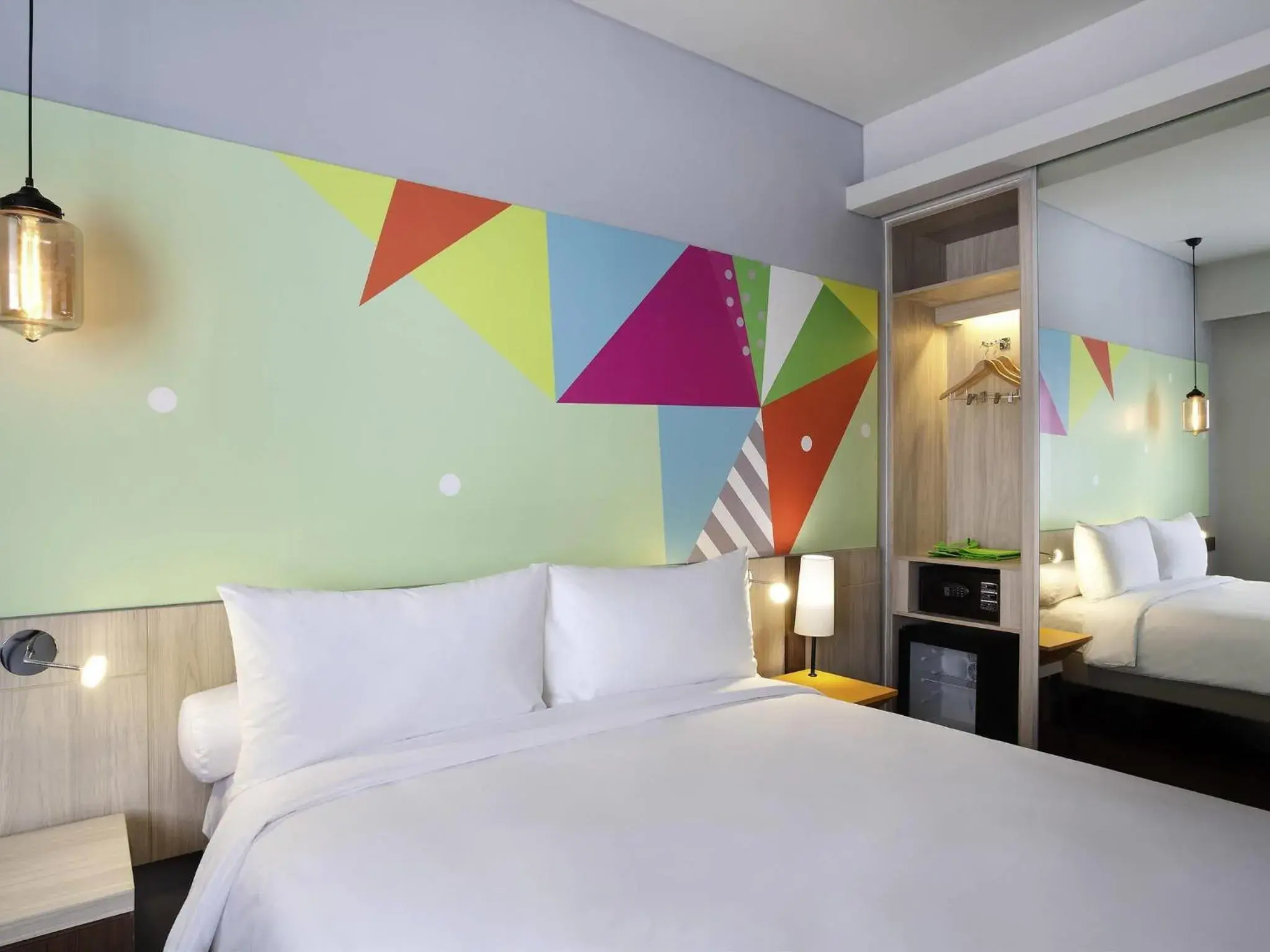 Superior Queen Room in Ibis Styles Jakarta Sunter Superior Queen Room in Ibis Styles Jakarta Sunter