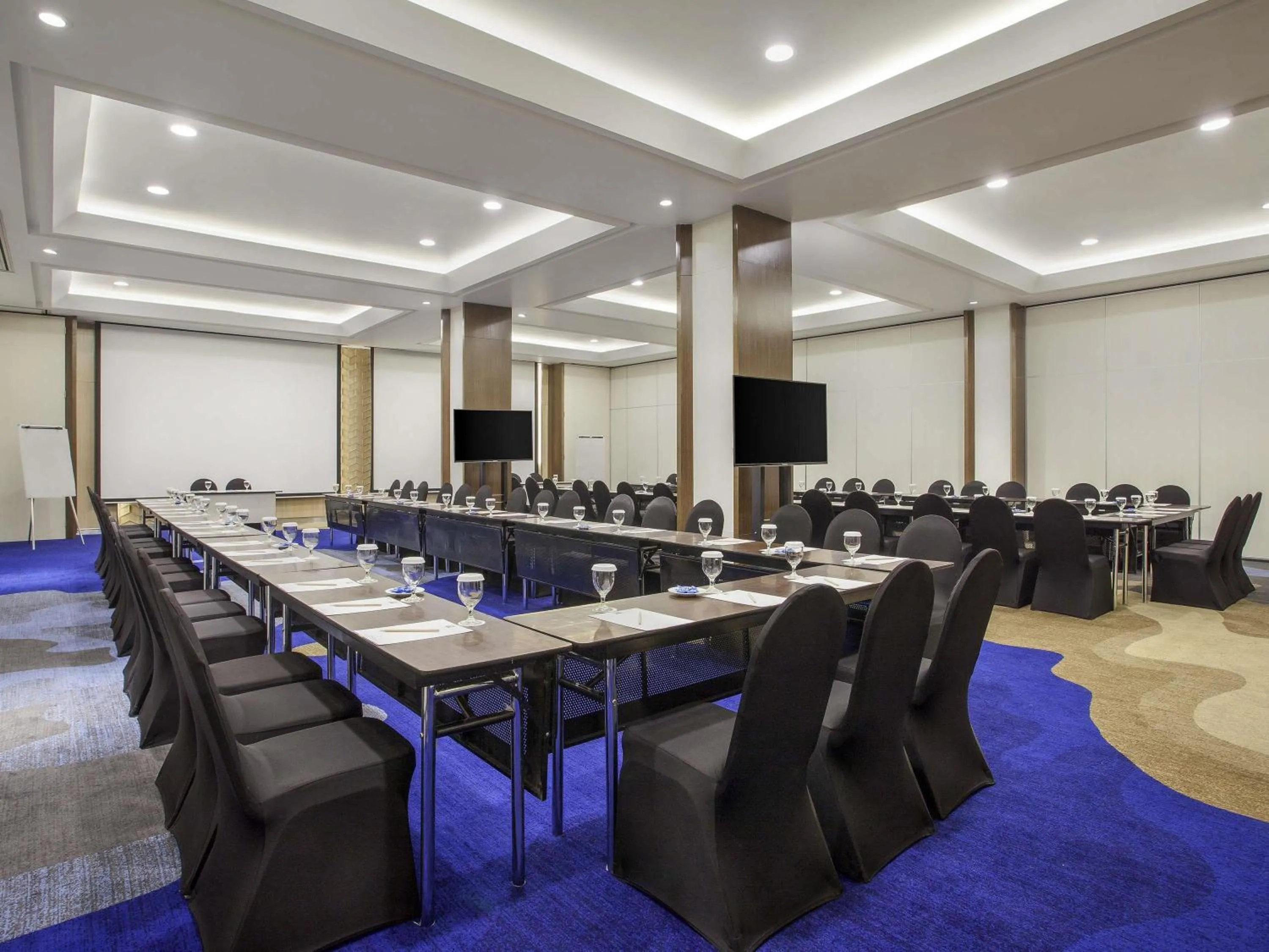 Meeting/conference room in Ibis Styles Jakarta Sunter