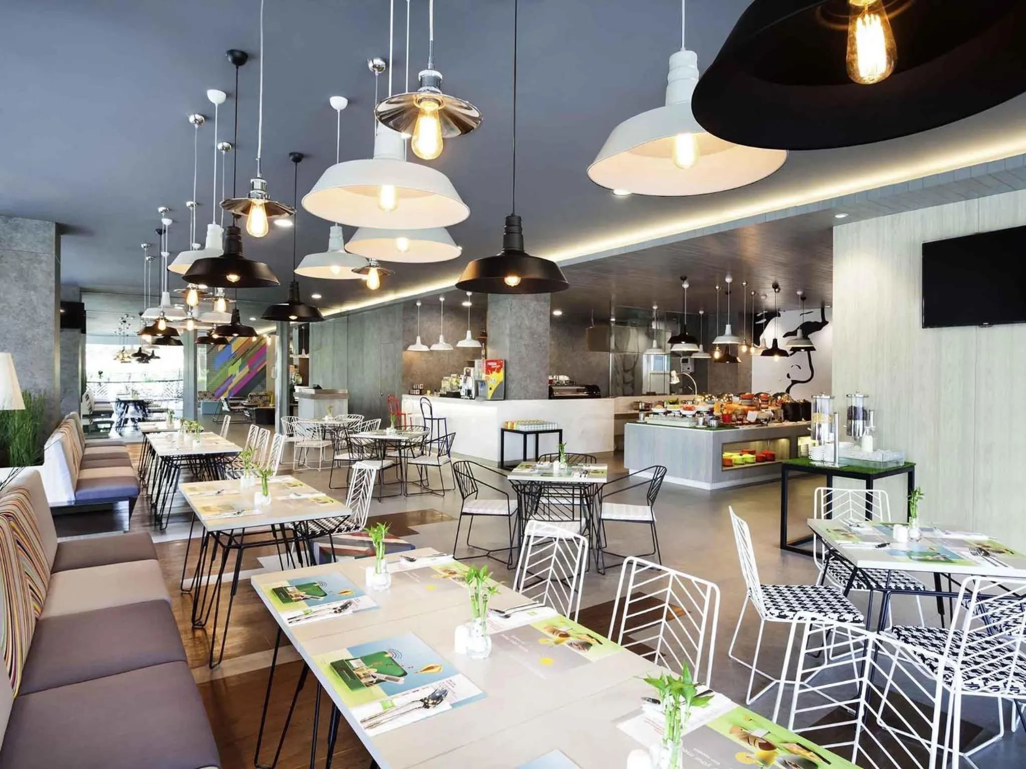 Restaurant/places to eat in Ibis Styles Jakarta Sunter