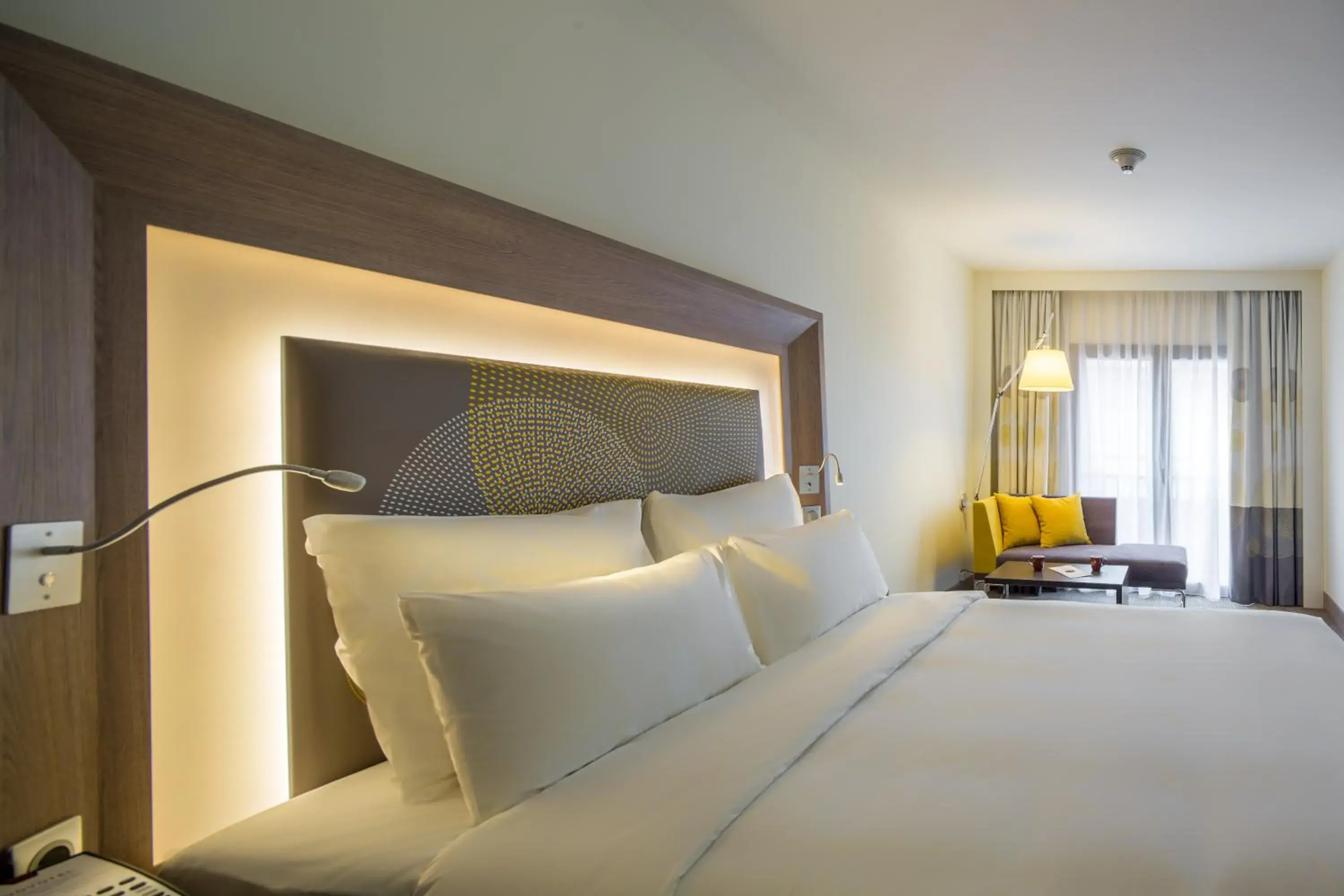 Superior Queen Room with Sofa in Novotel Diyarbakir Superior Queen Room with Sofa in Novotel Diyarbakir