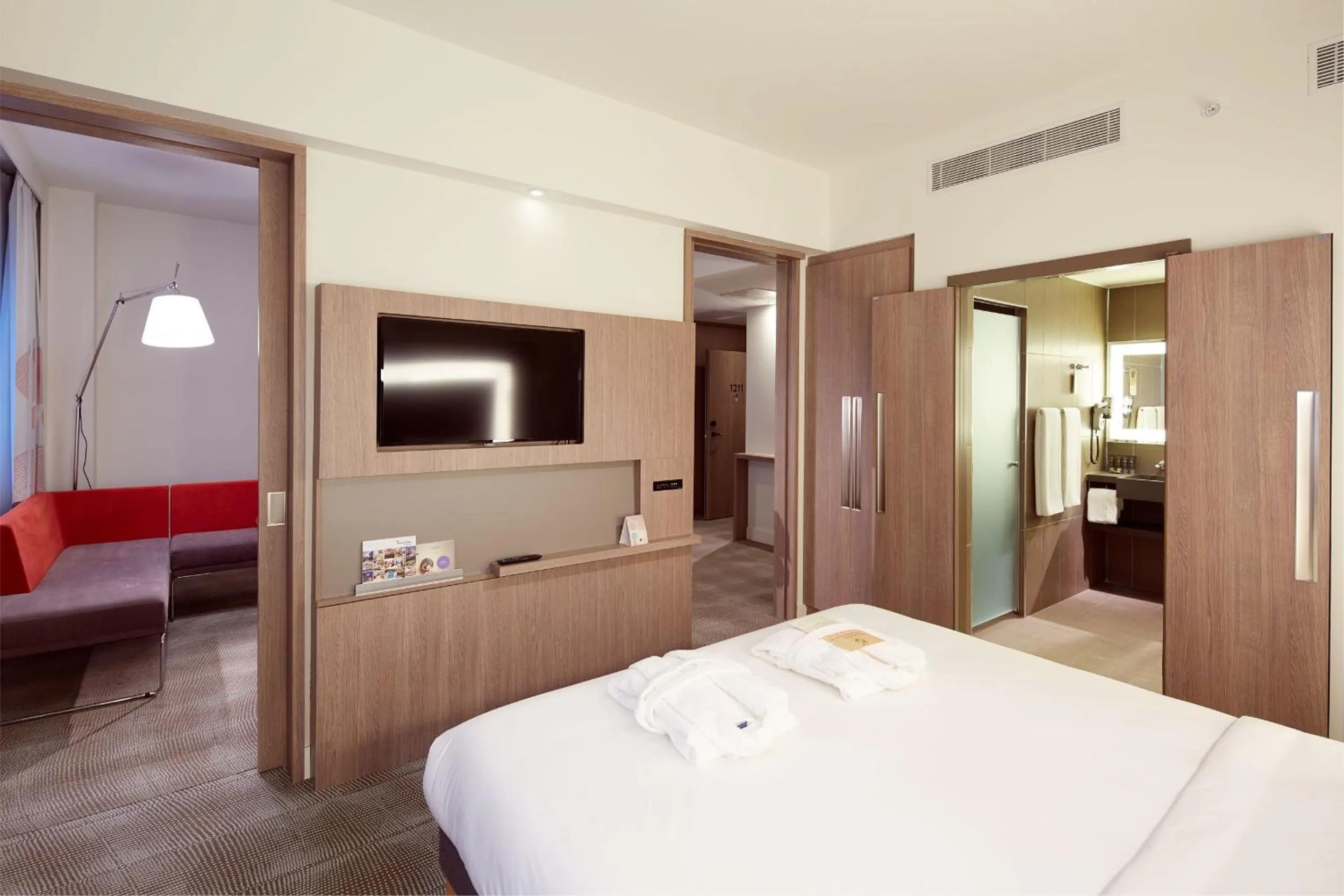 Bedroom, Bed in Novotel Diyarbakir