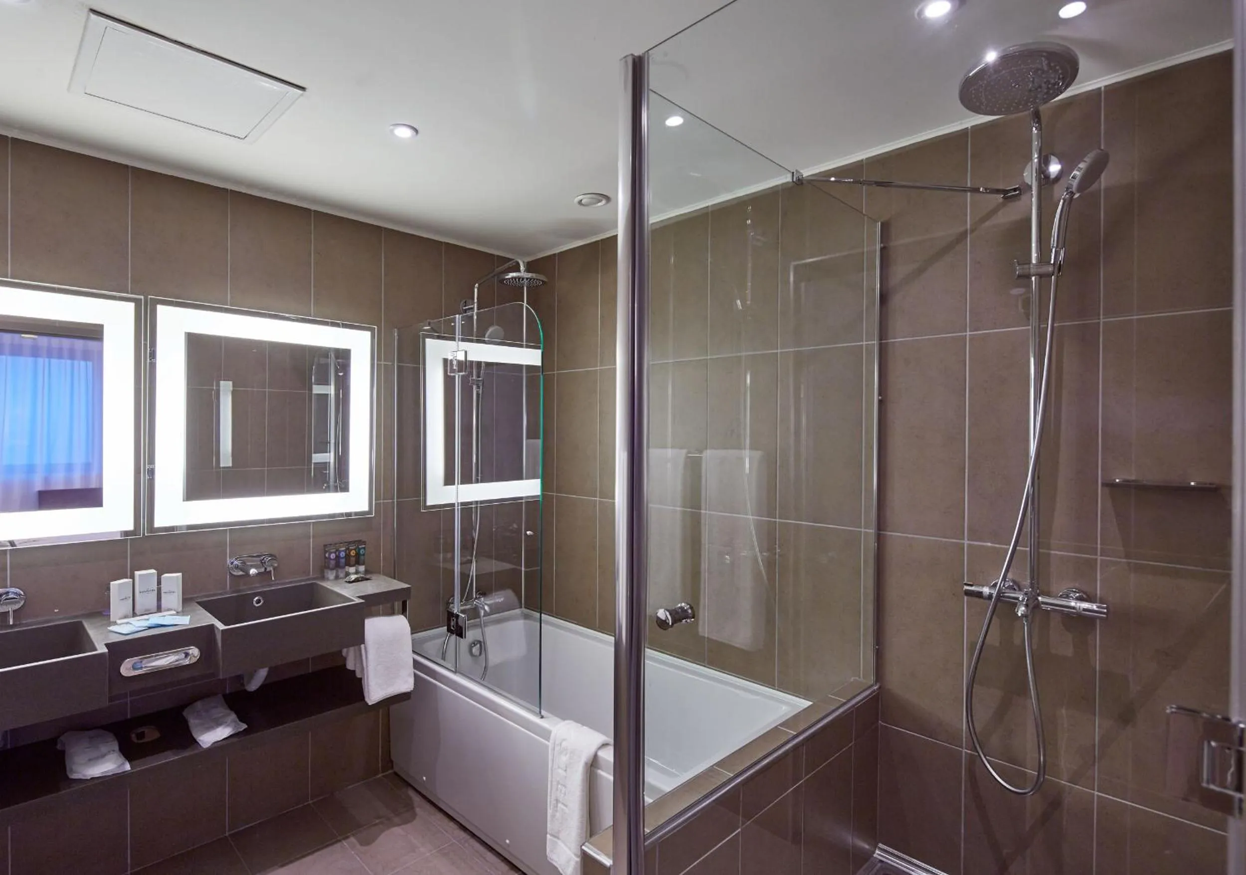 Bathroom in Novotel Diyarbakir