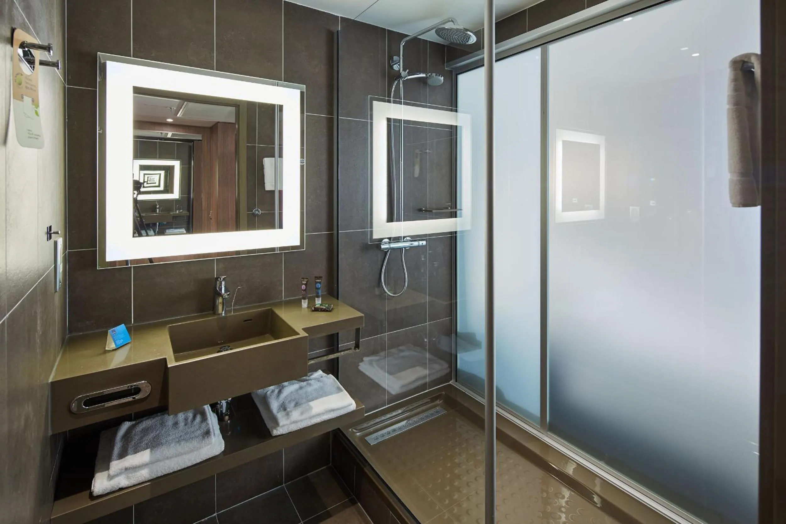 Bathroom in Novotel Diyarbakir