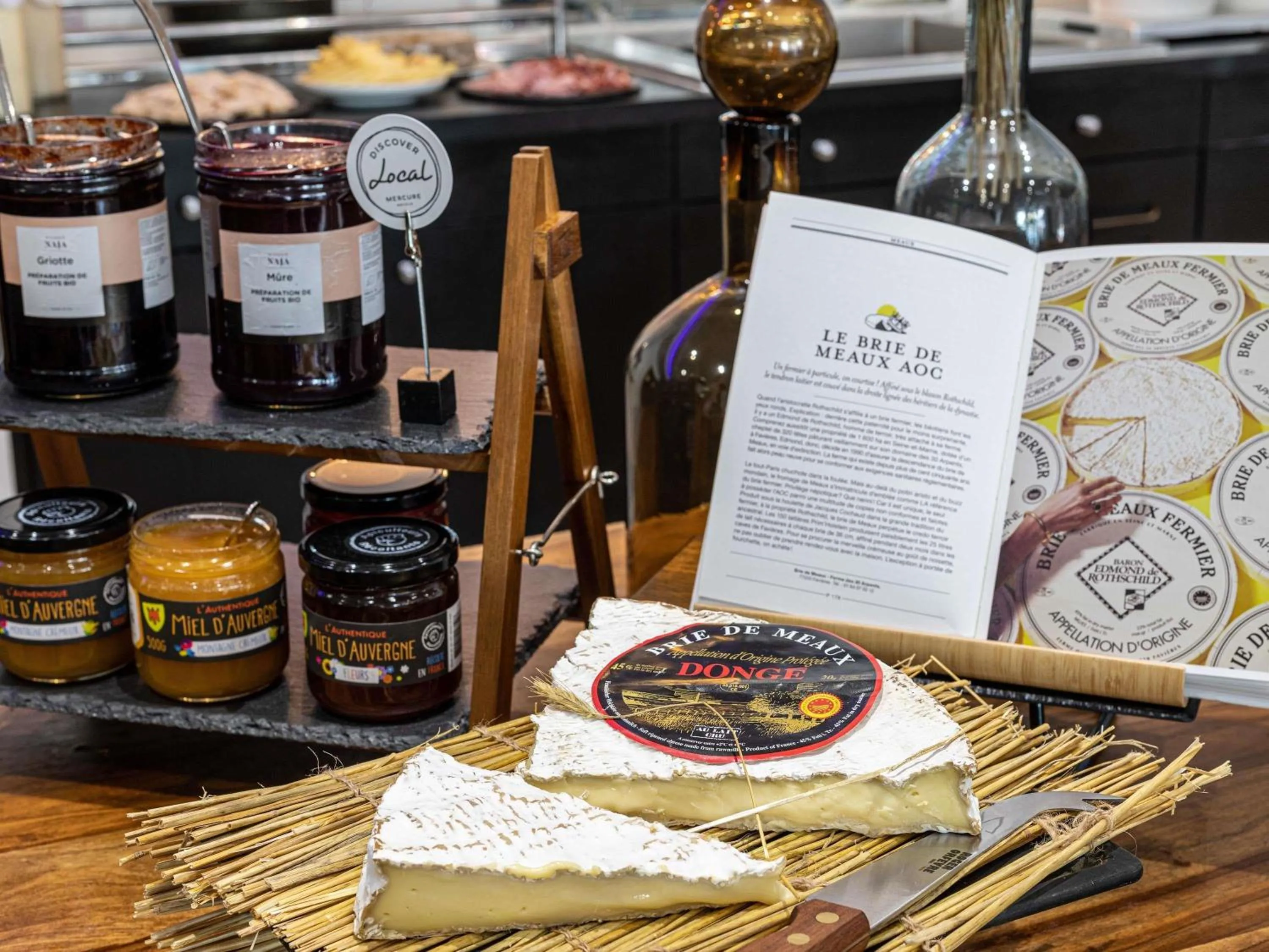 Breakfast in Mercure Paris Pigalle Sacre Coeur