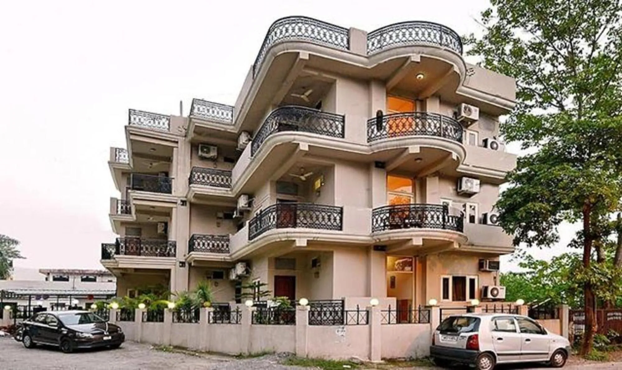 Property building in FabExpress Central Park