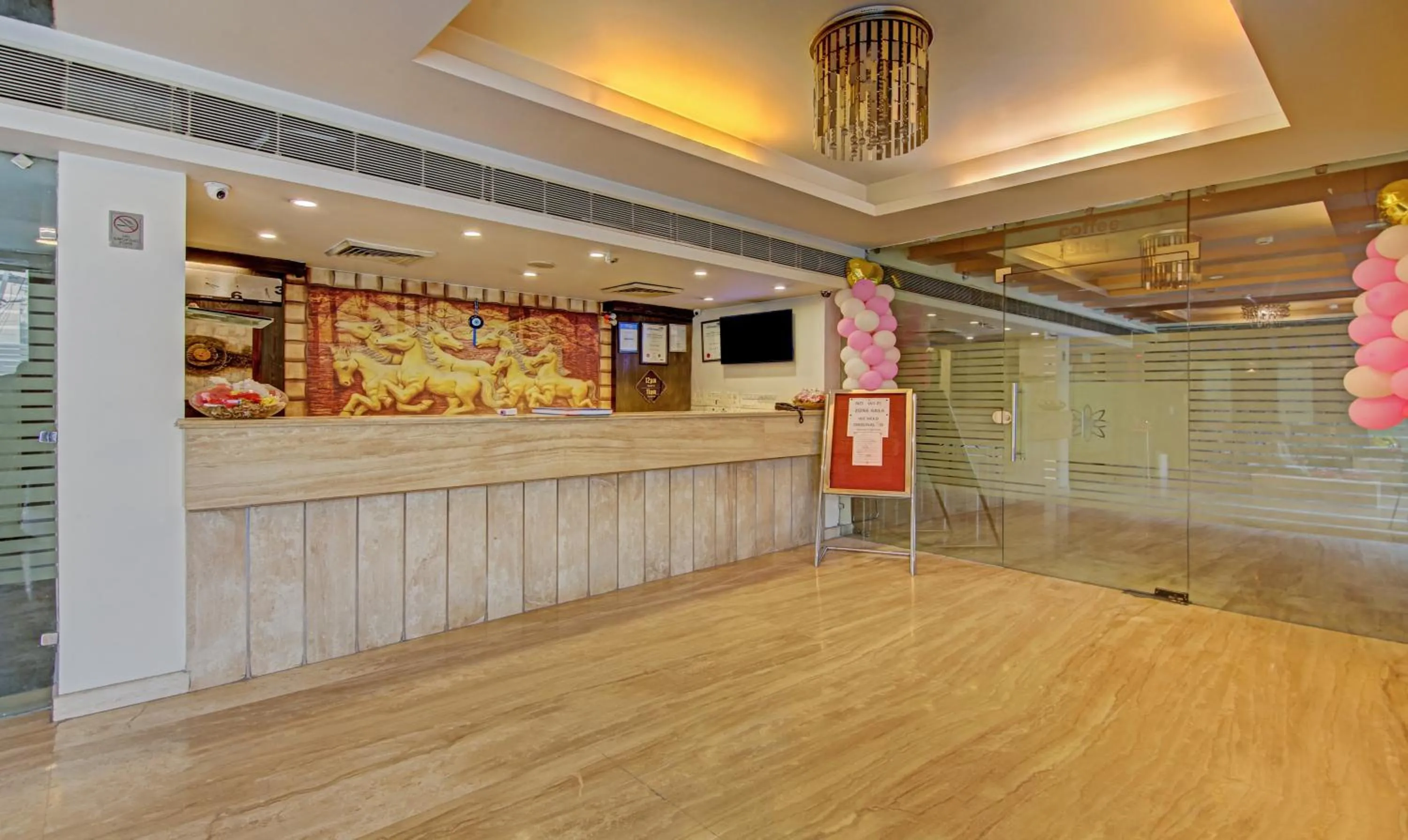 Lobby or reception in Treebo Premium Relax Inn Patel Nagar