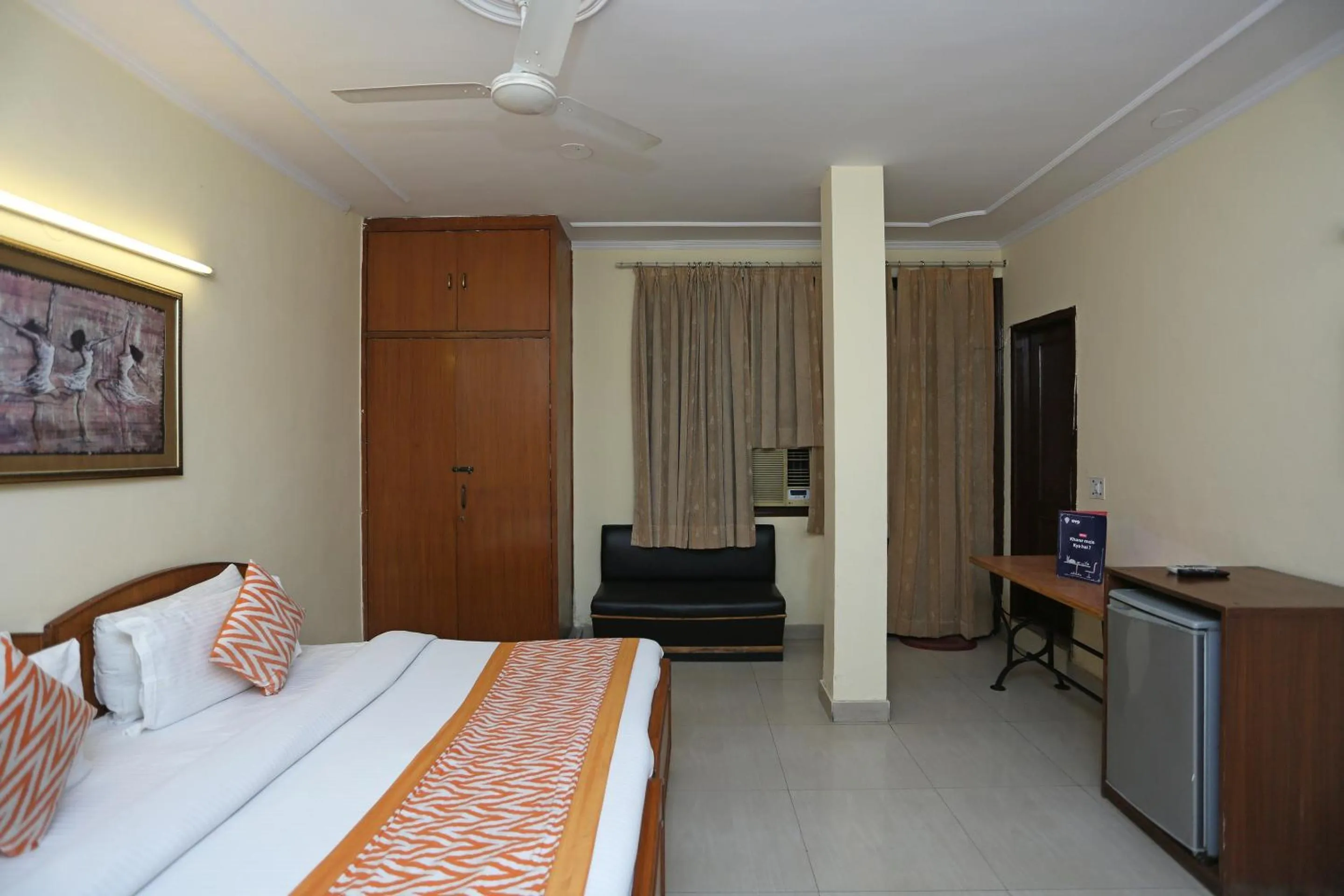 Bedroom, Bed in Super Hotel O Kalkaji Residency Bnb Near Lotus Temple