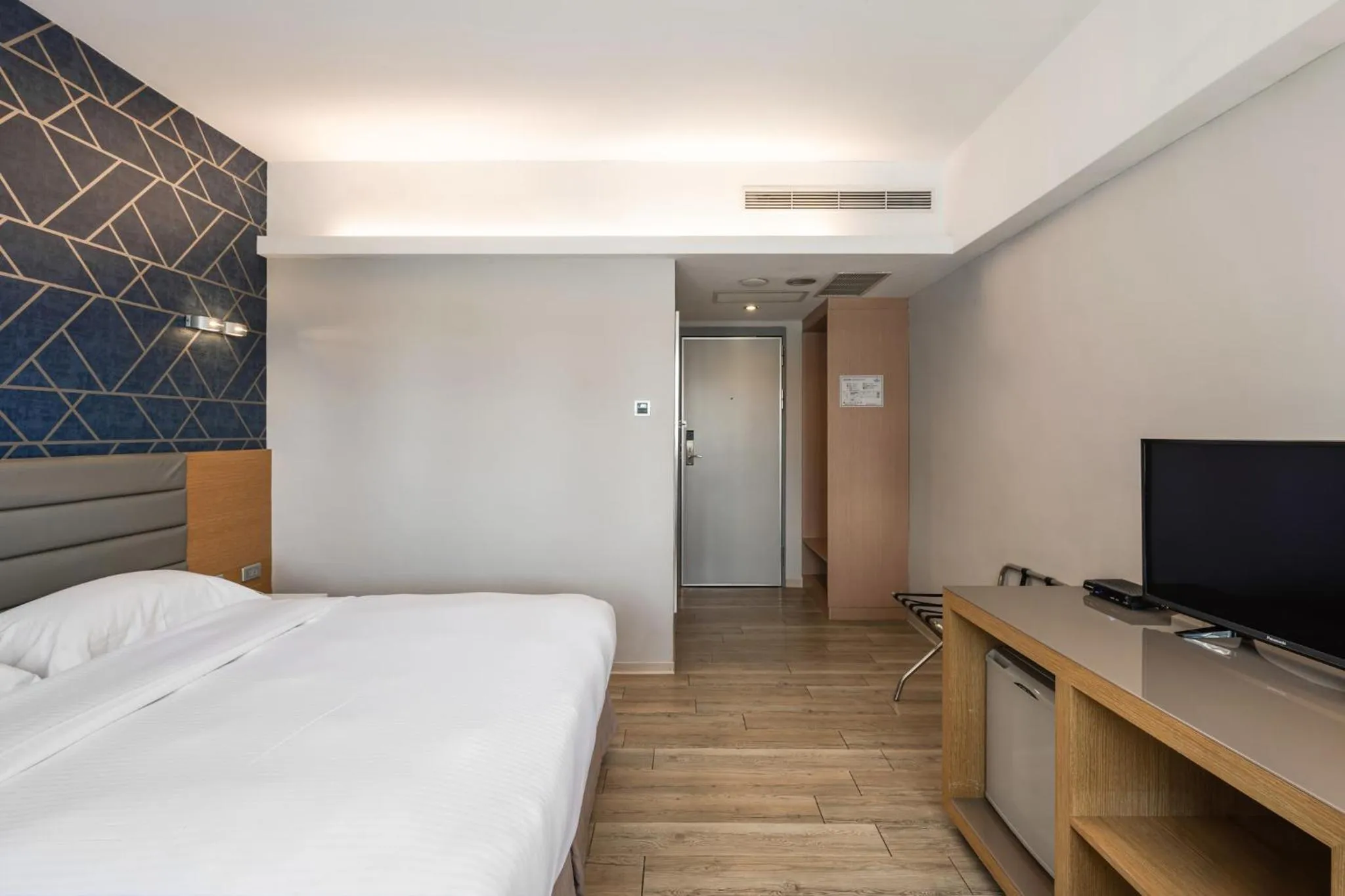 Bedroom, Bed in The Riverside Hotel Esthetics