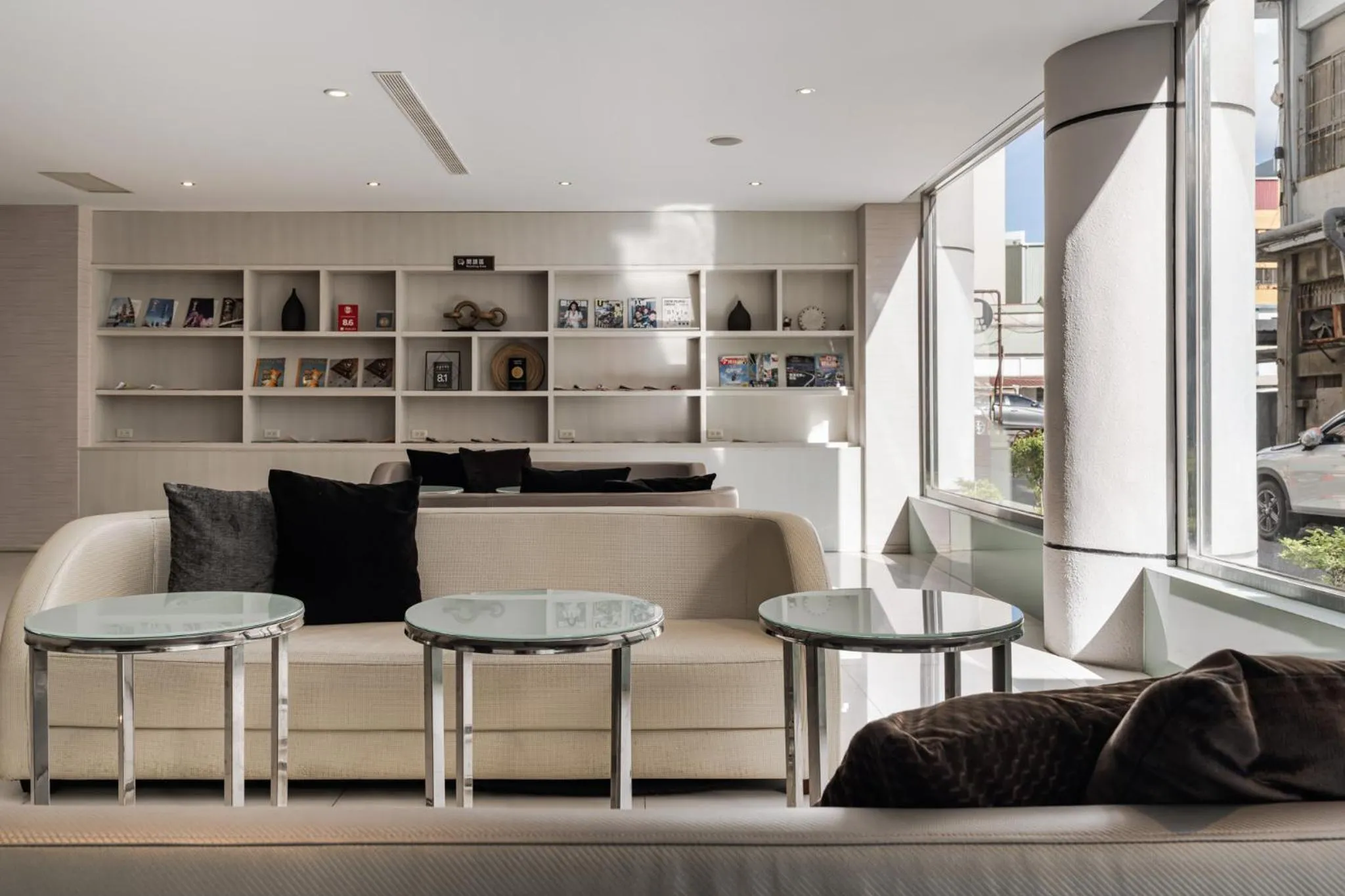 Seating area in The Riverside Hotel Esthetics