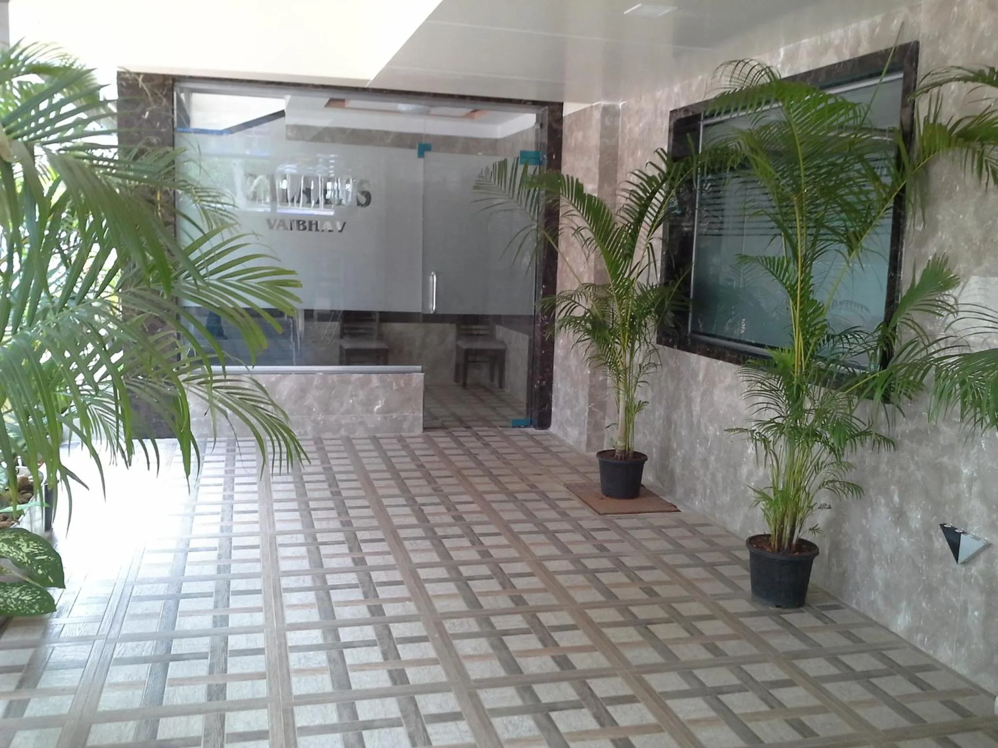 Facade/entrance in Galaxy Vaibhav