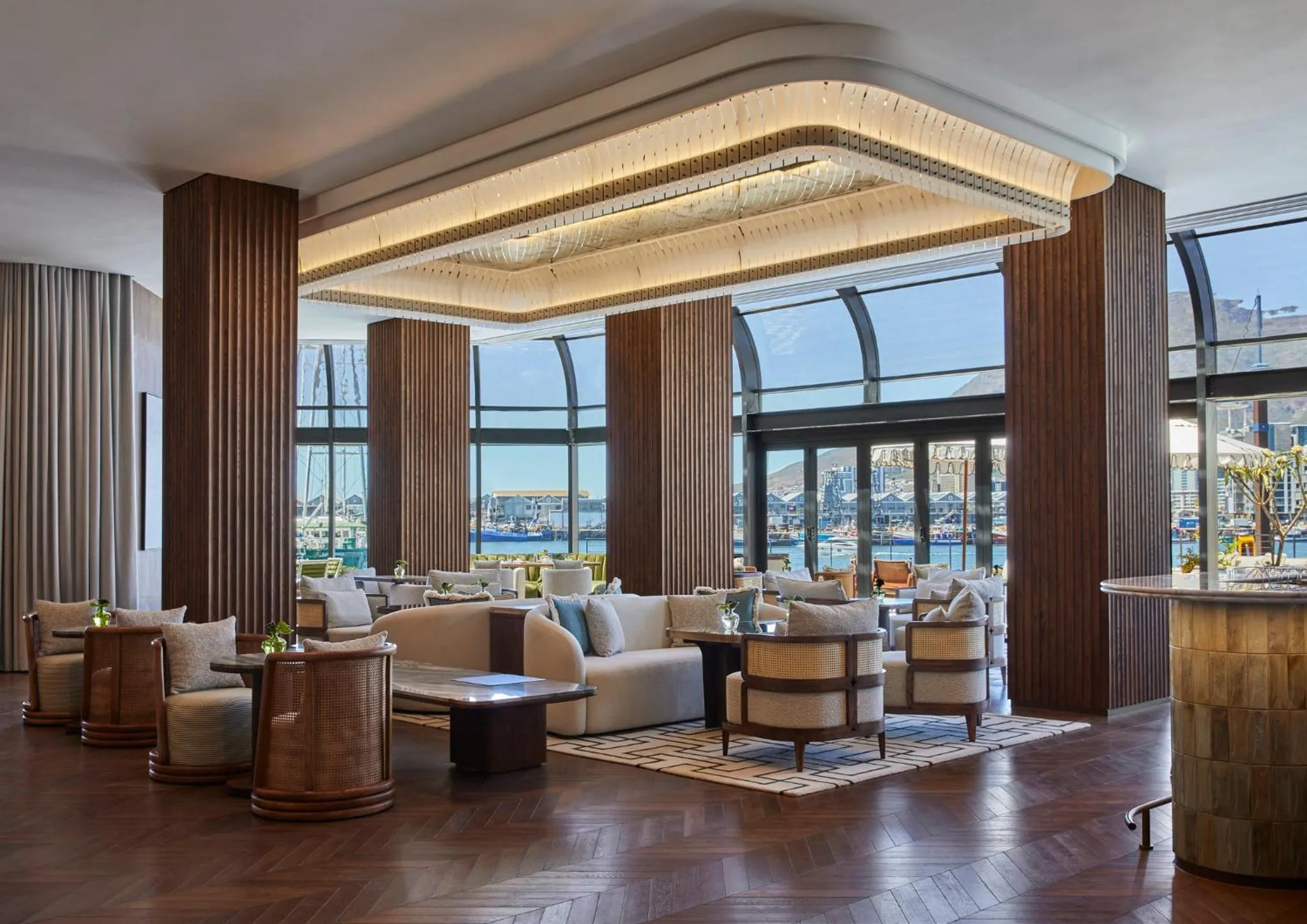 Restaurant/places to eat in InterContinental Table Bay Cape Town by IHG