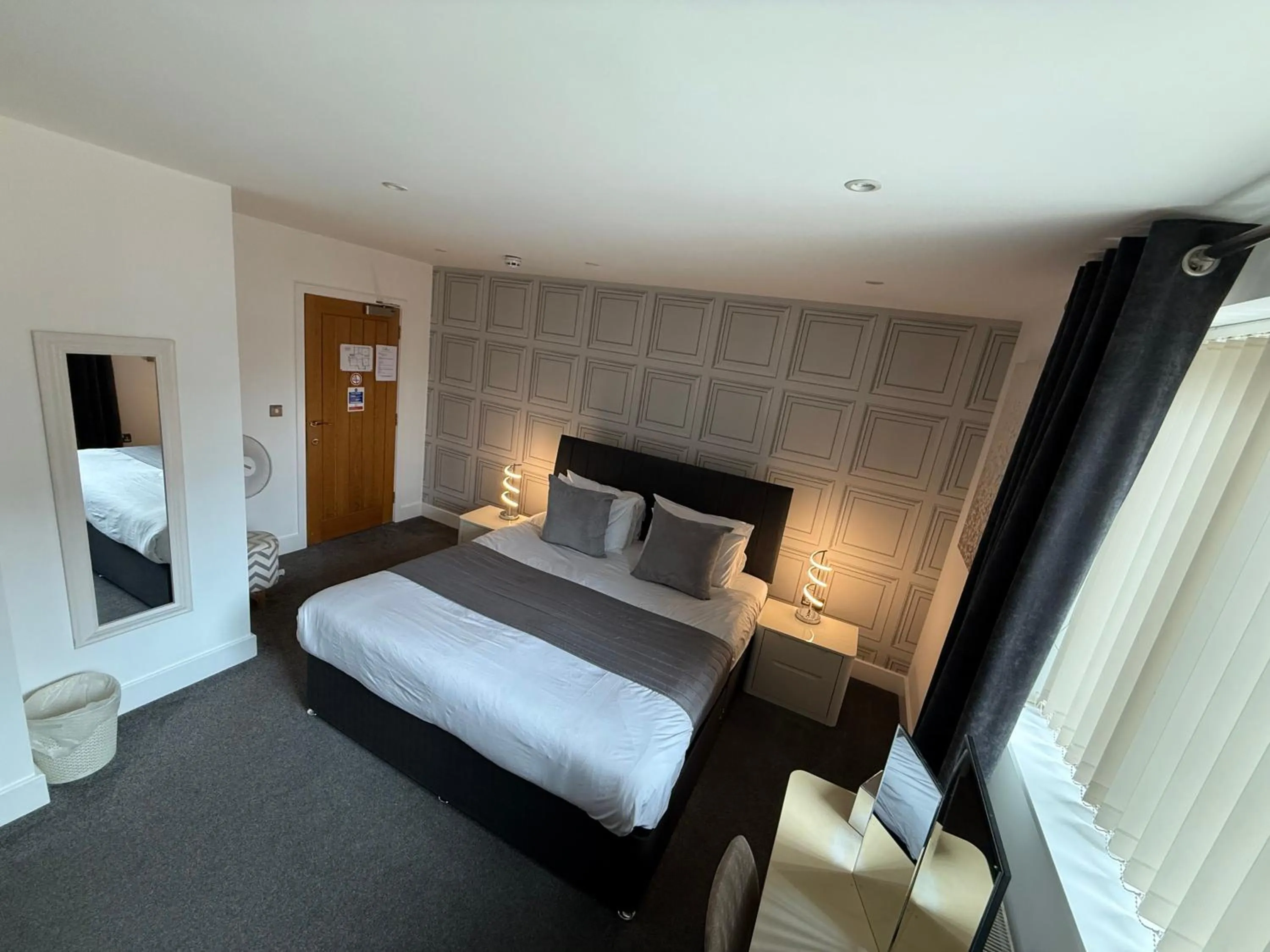 Bed in Spire View at THE GALLEON RESTAURANT