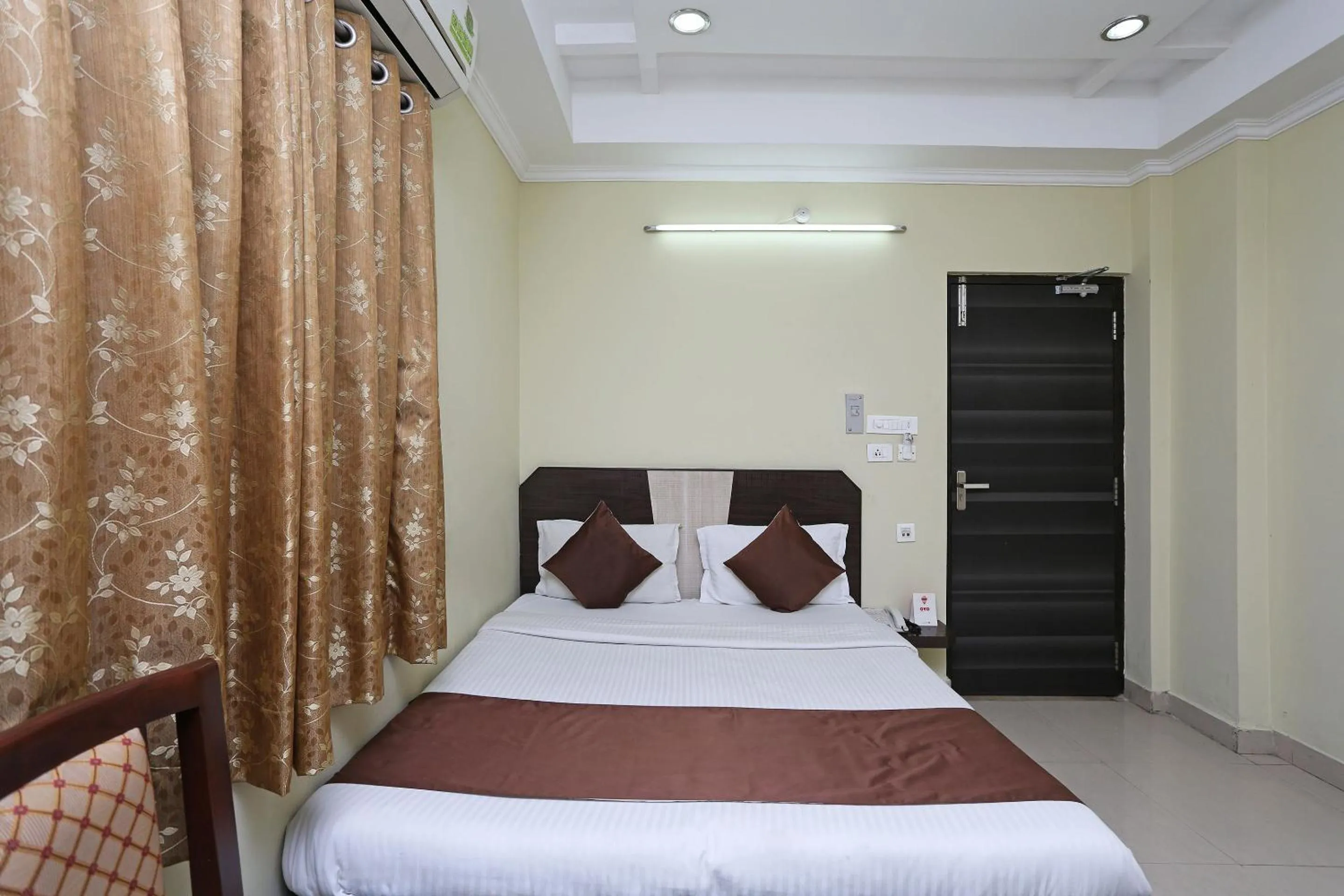 Bedroom, Bed in Hotel O Saraswathi Residency Near SR Nagar Metro Station