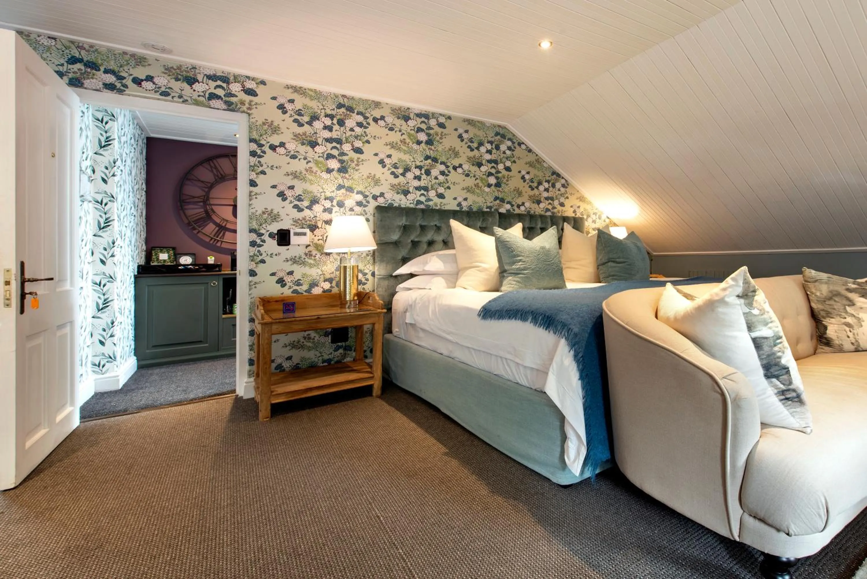 Bedroom, Bed in La Fontaine Boutique Hotel by The Oyster Collection