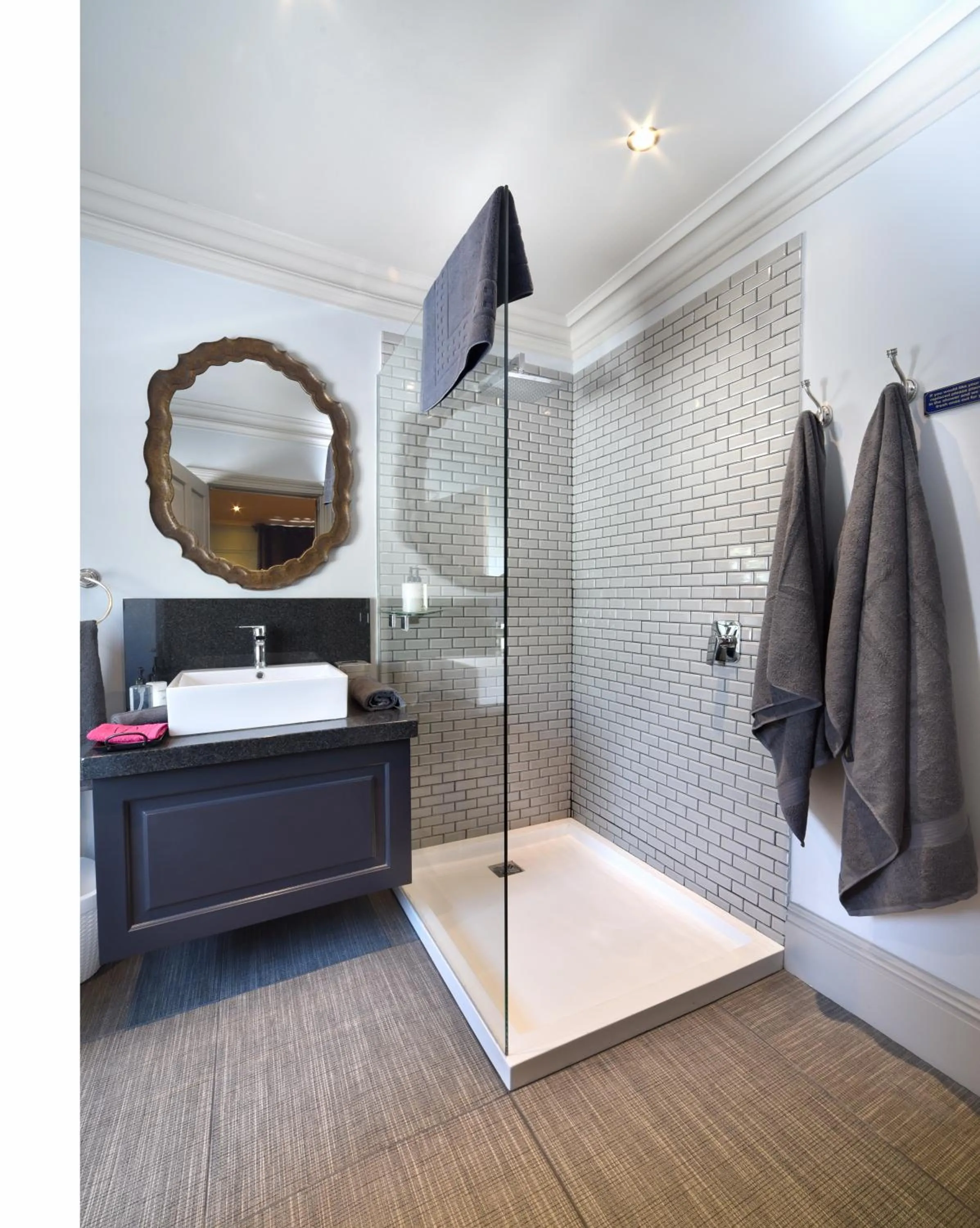 Bathroom in La Fontaine Boutique Hotel by The Oyster Collection