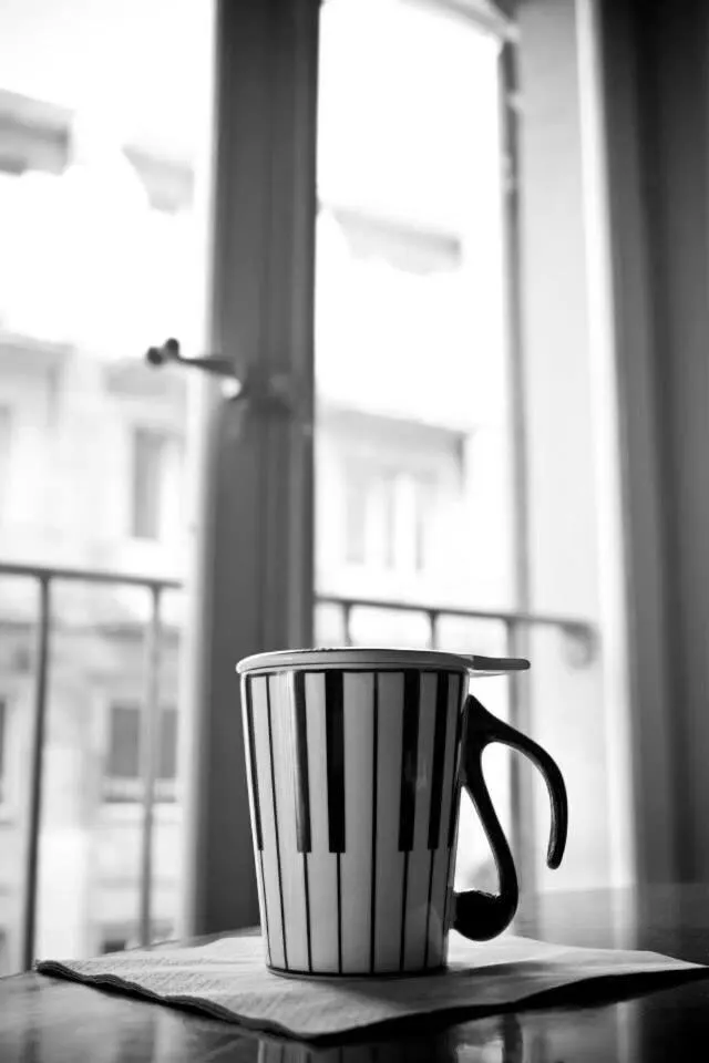 Coffee/tea facilities in B&B Arts And Music