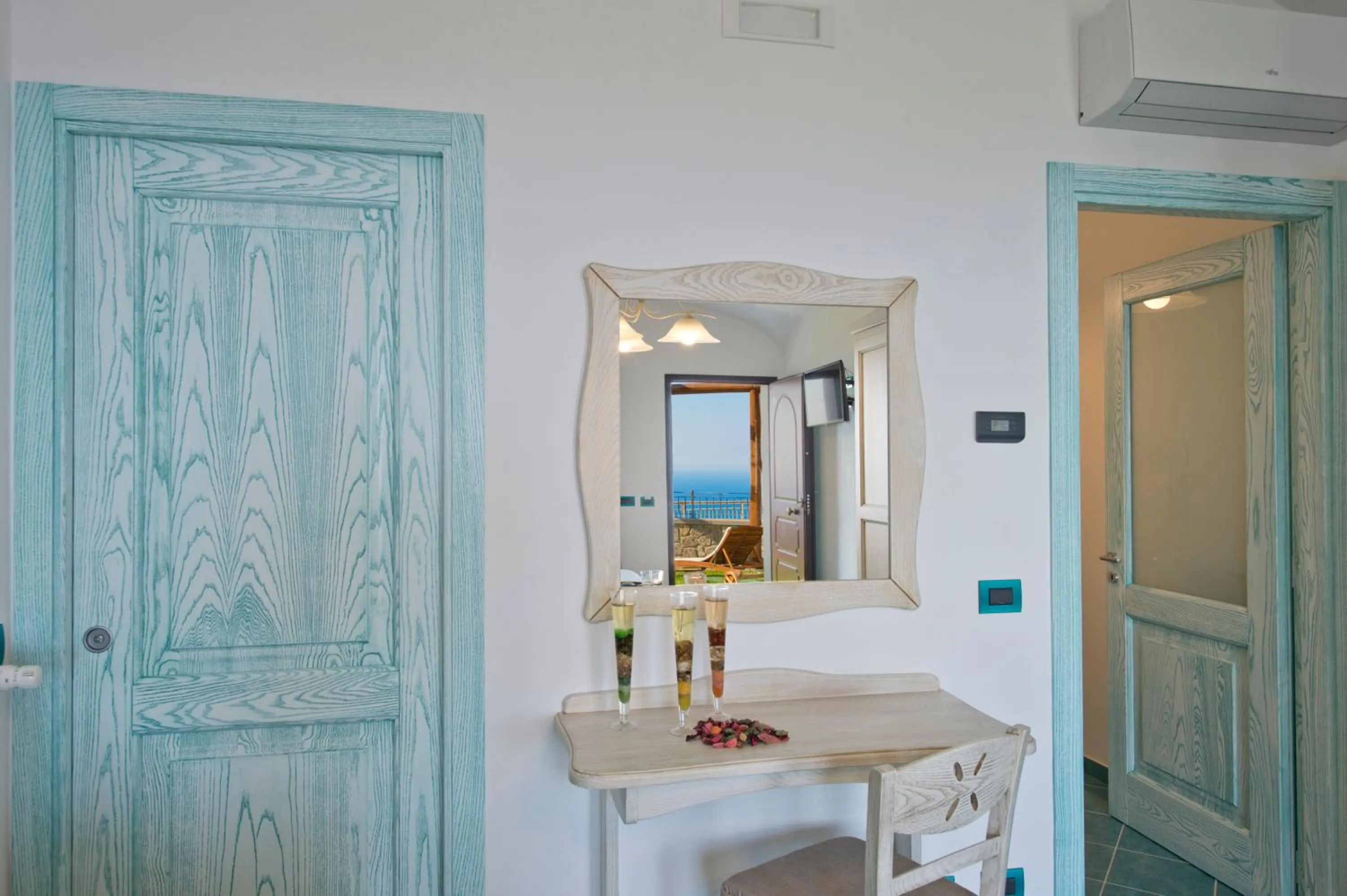 Bedroom in La Mela Blu