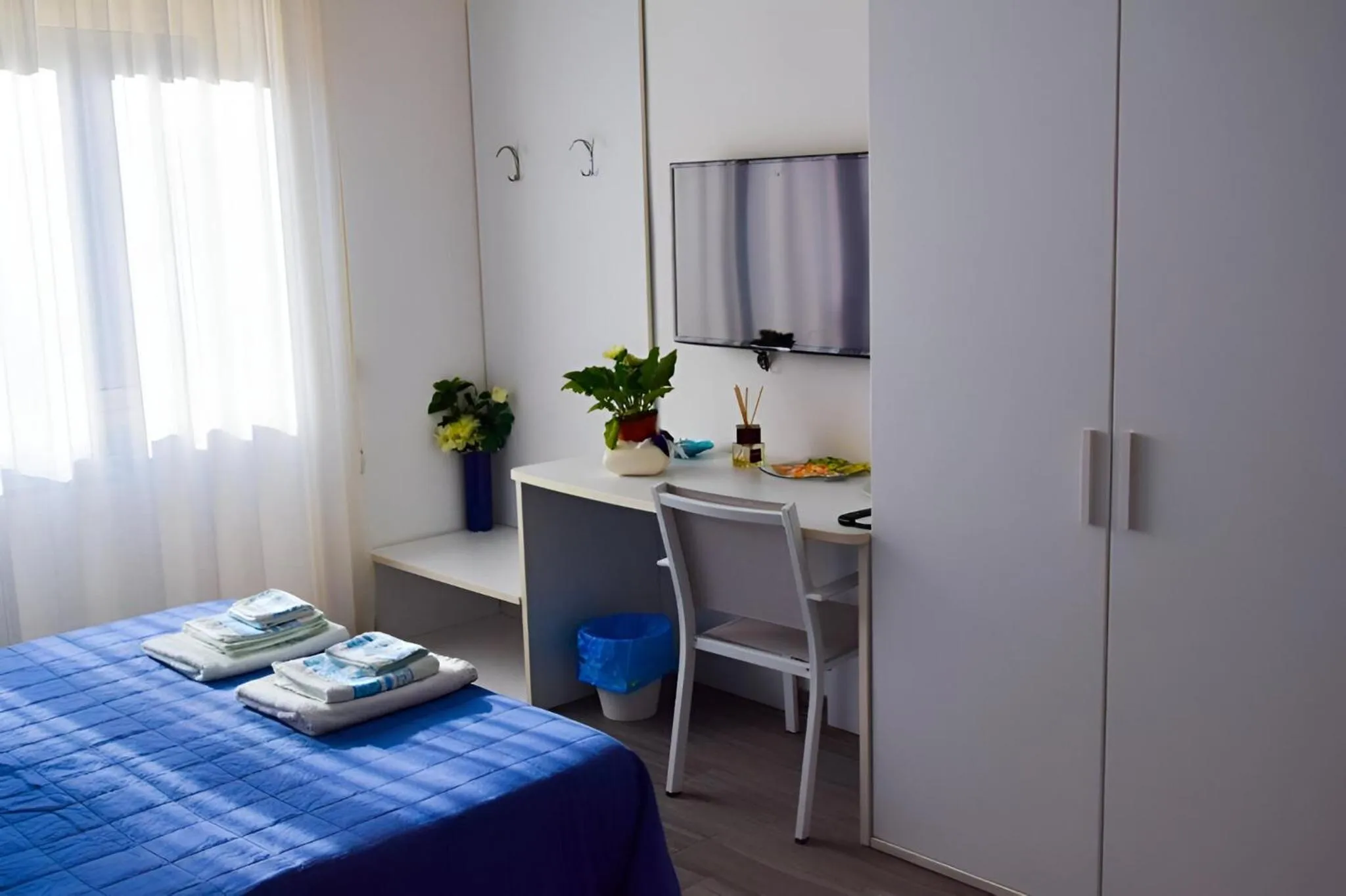 TV and multimedia, Bed in La Marina B&B