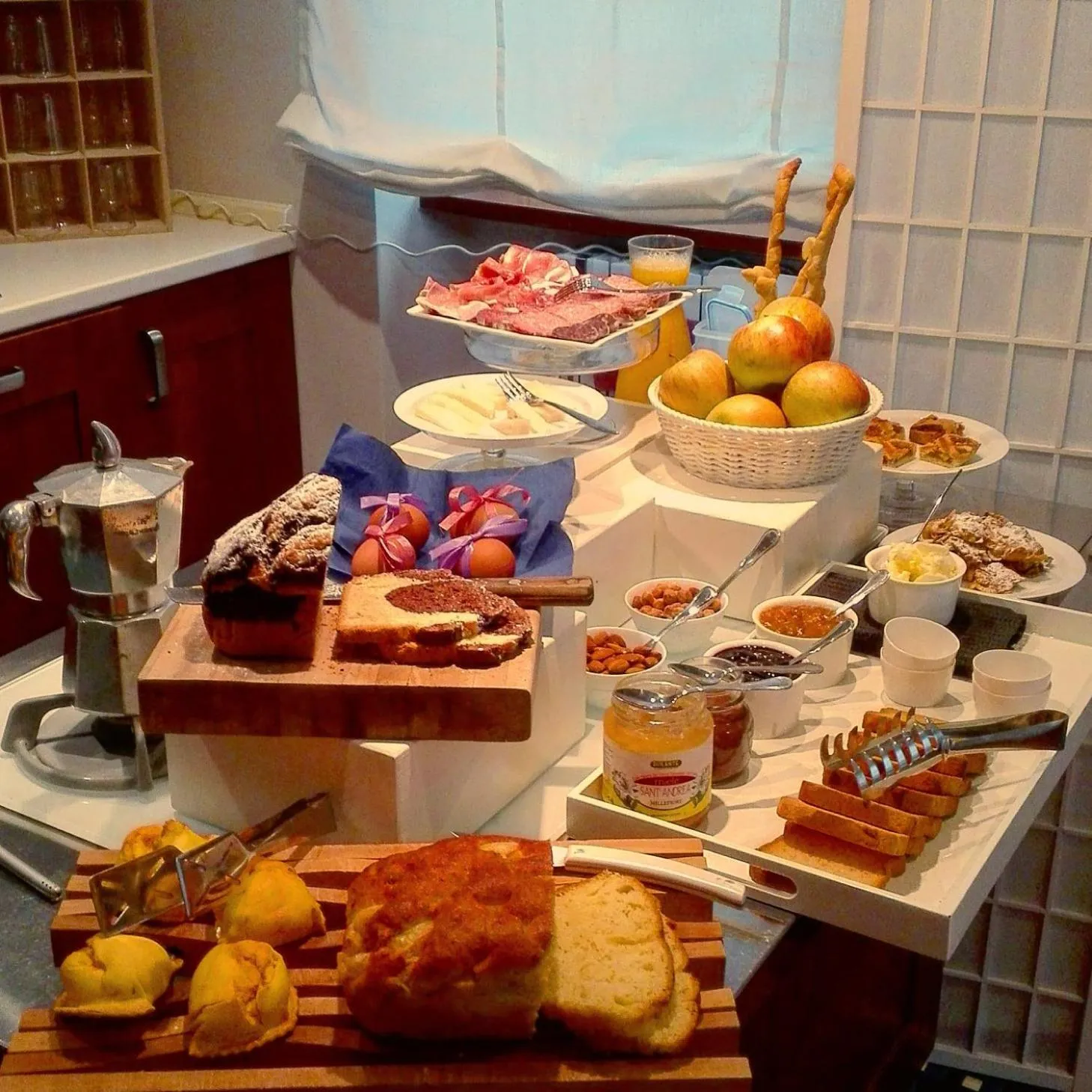 Breakfast in Largo Fileni 7