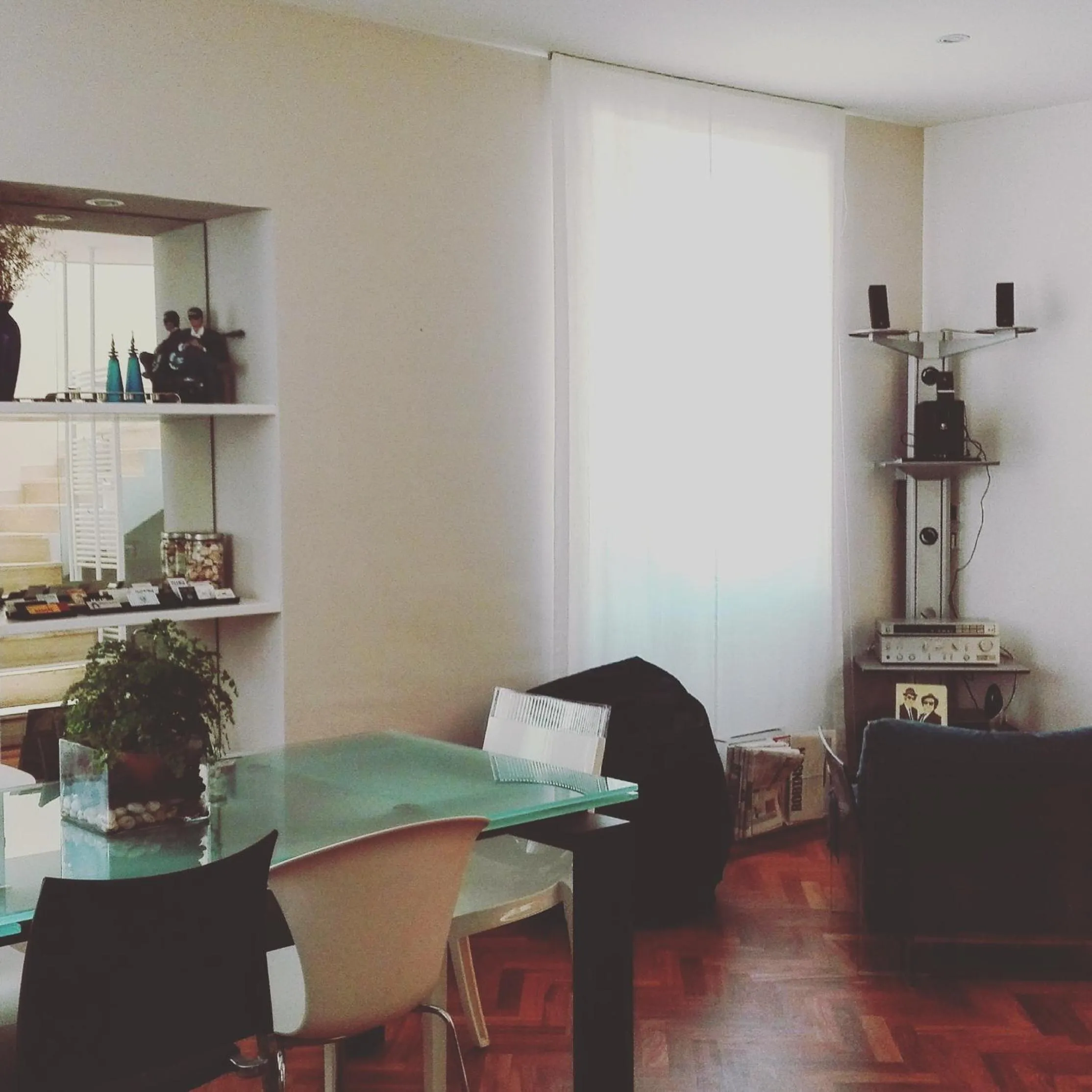 Communal lounge/ TV room in Largo Fileni 7