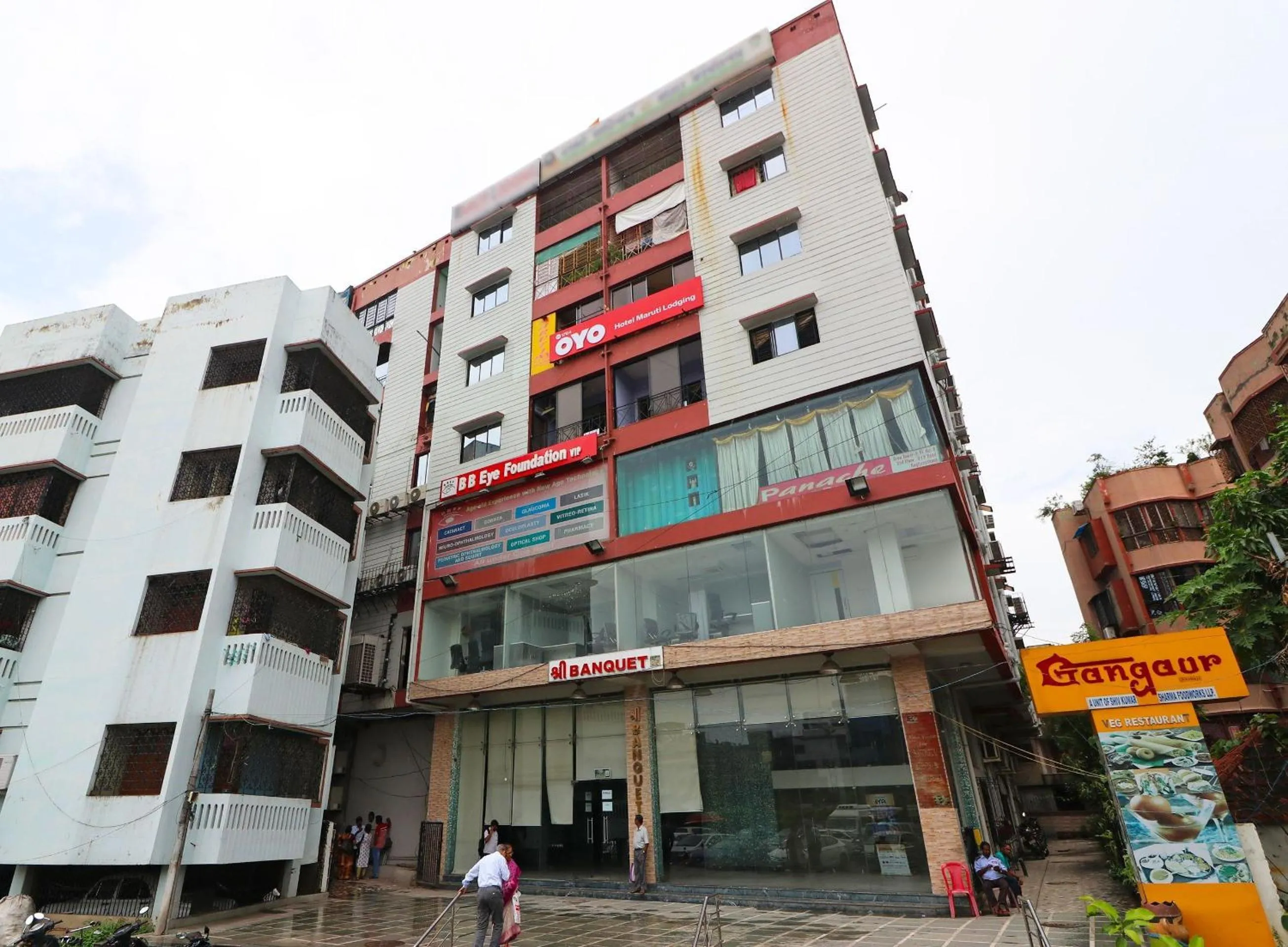 Facade/entrance in Super Hotel O Maruti Lodging