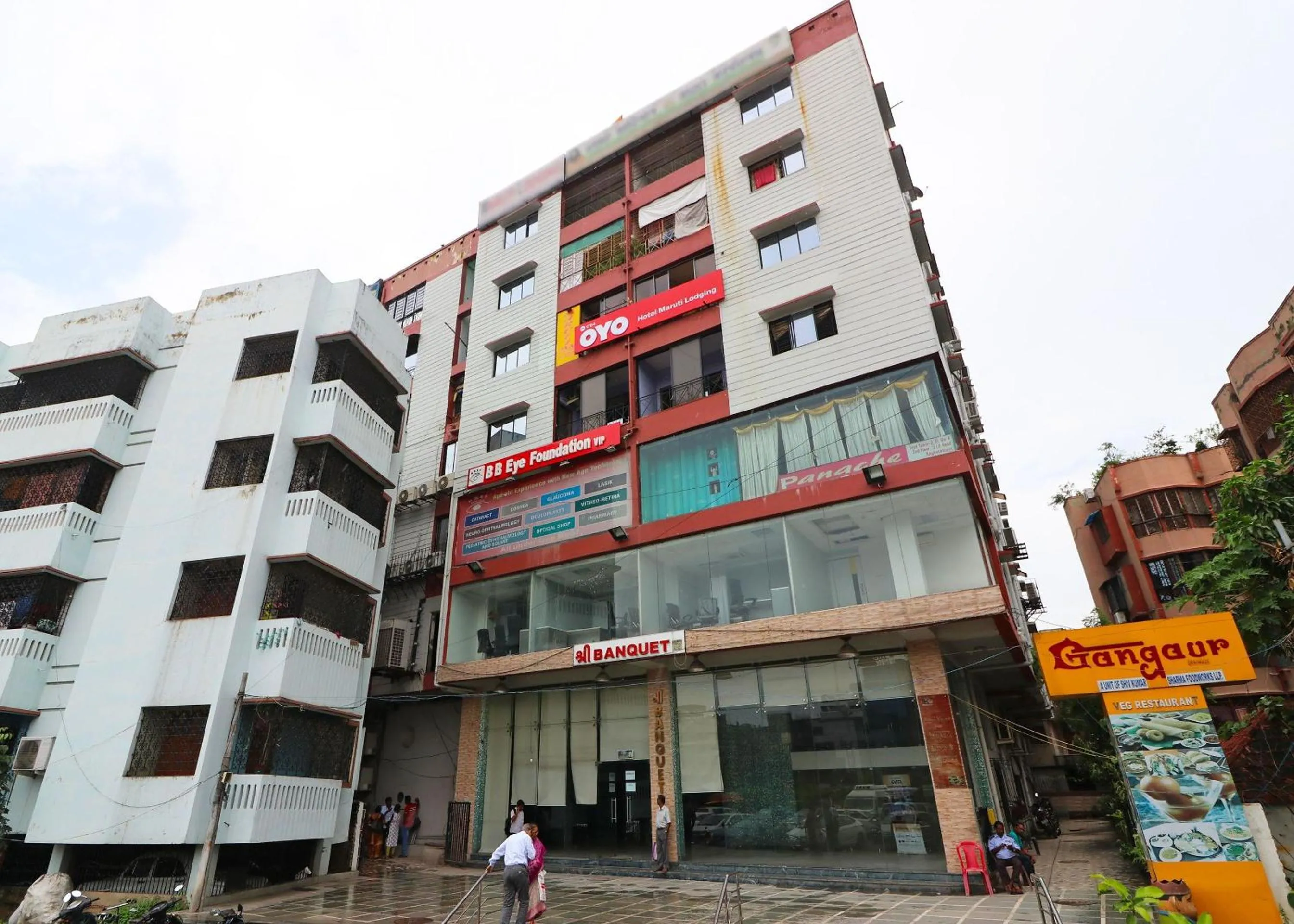 Facade/entrance in Super Hotel O Maruti Lodging