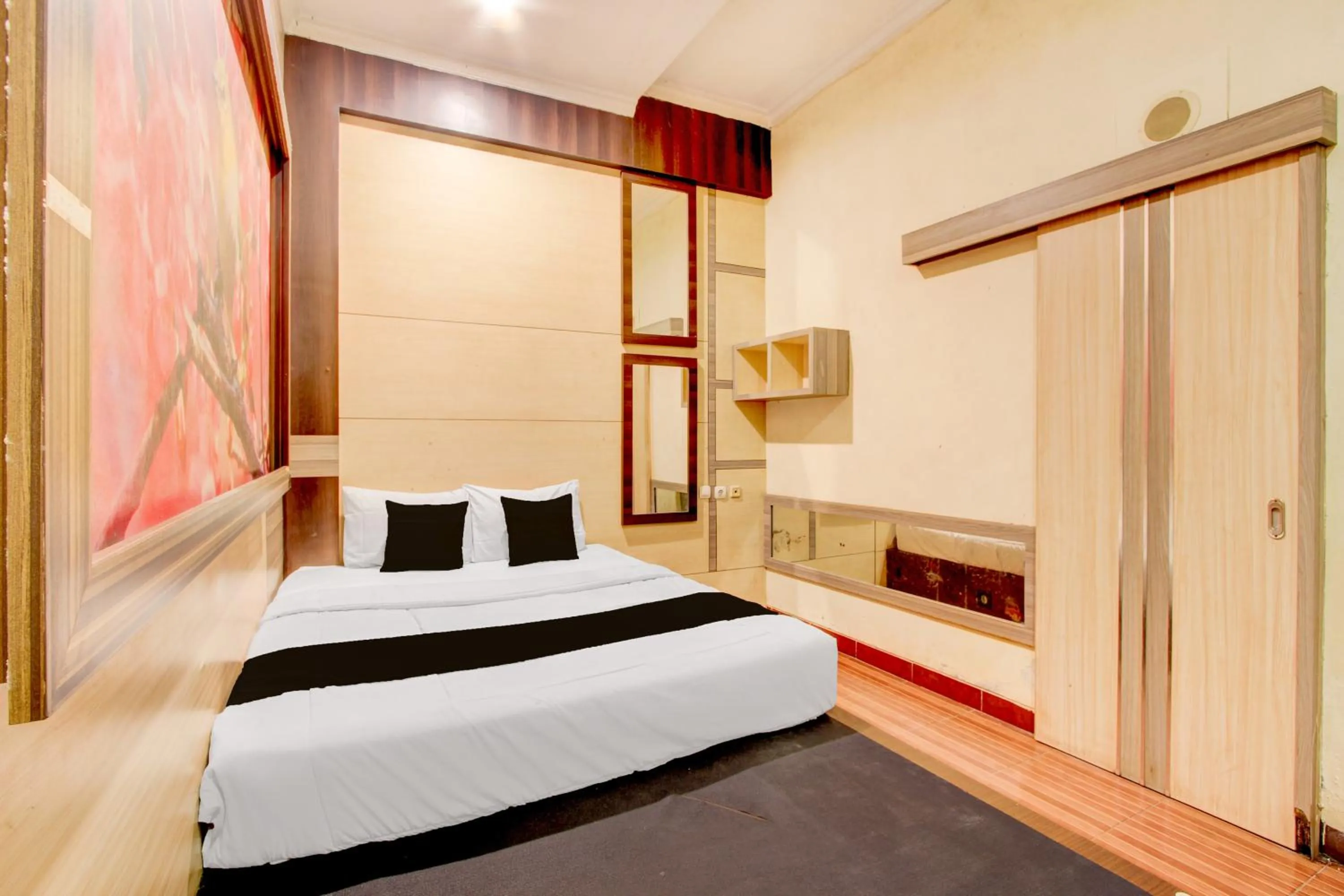 Bedroom, Bed in Collection O near Maguwoharjo Stadium formerly Graha Ngaso