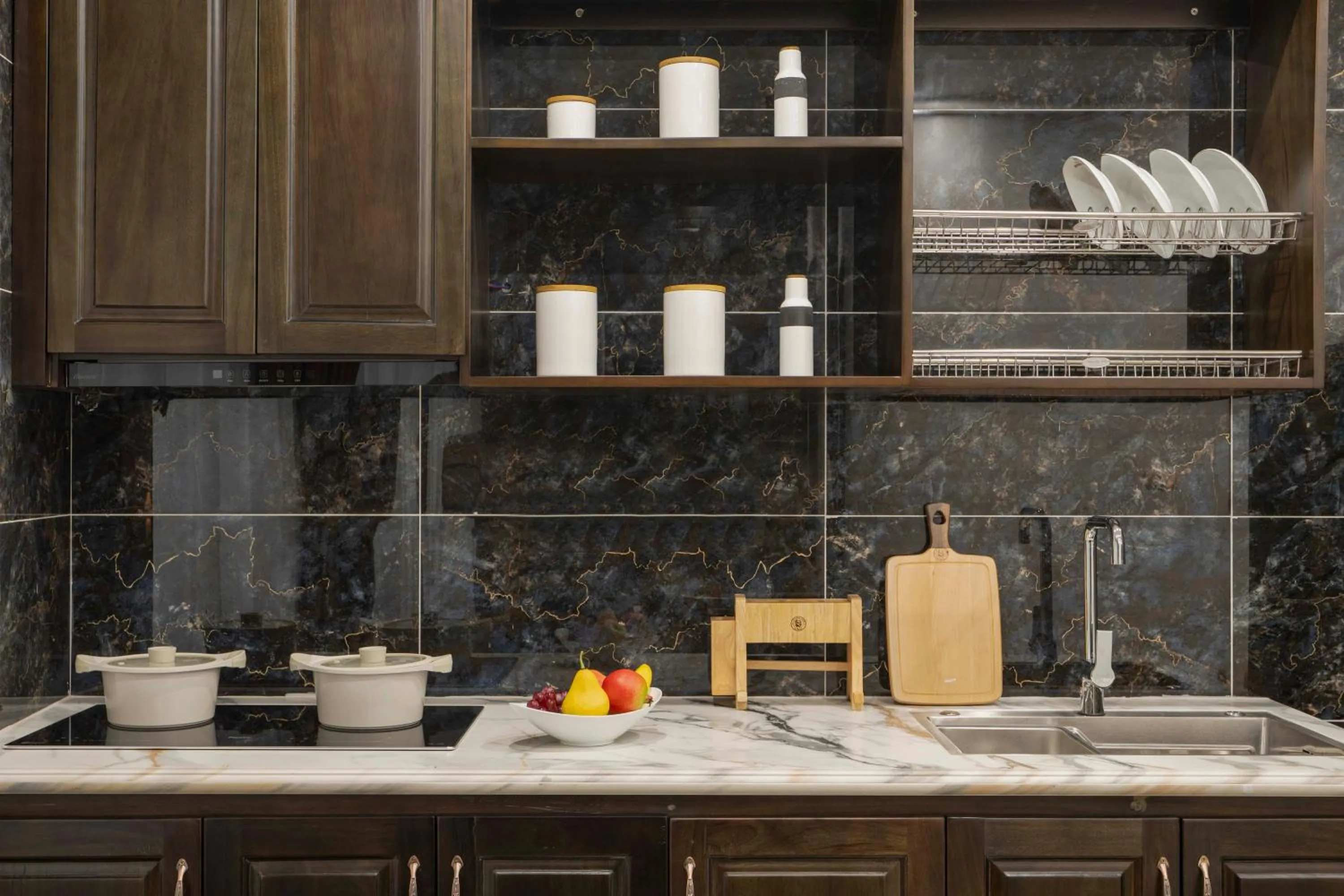 Kitchen or kitchenette in Hai An Hotel Suites Ha Noi