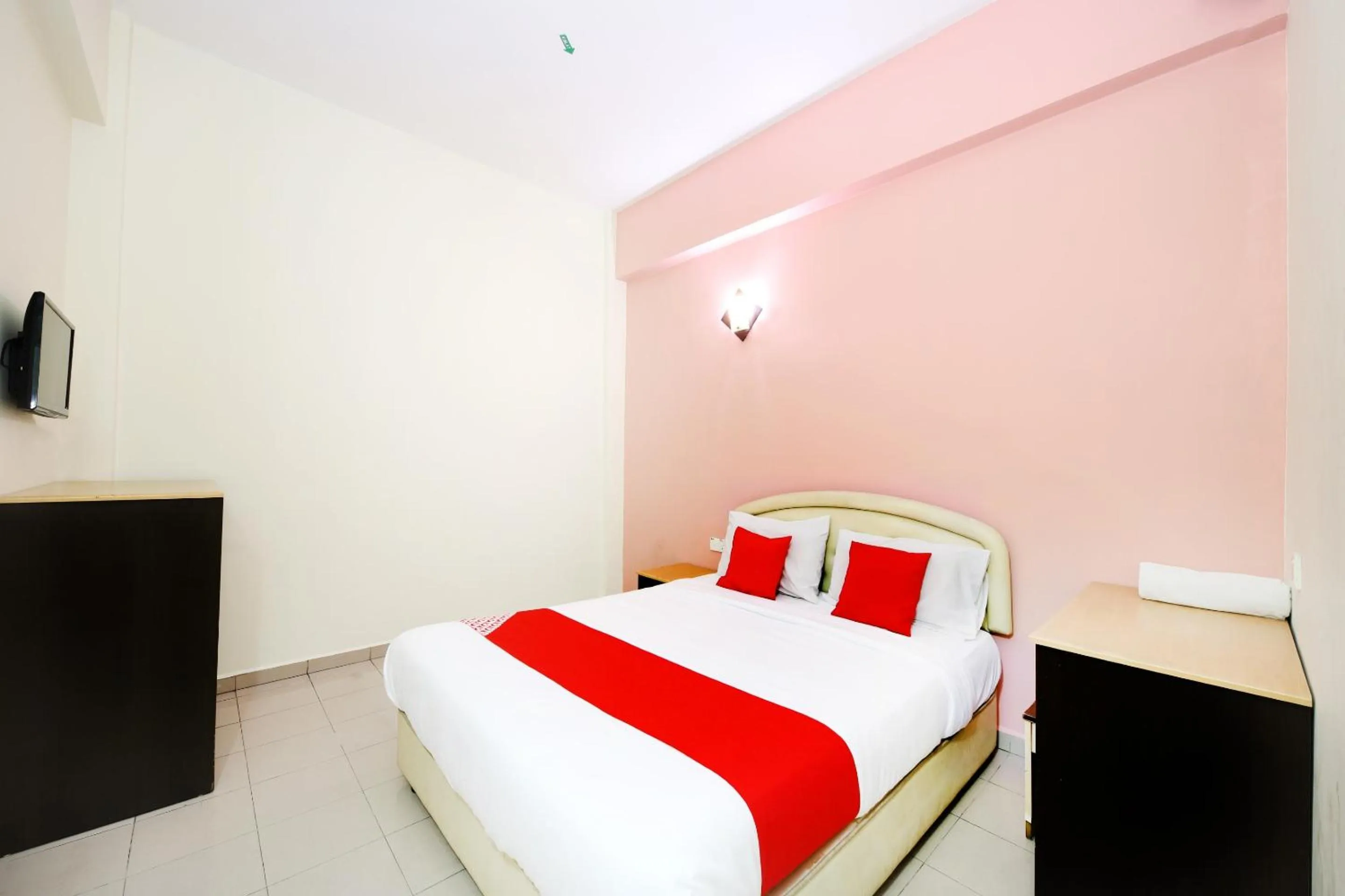 Bedroom, Bed in Hotel O Bahau Near Taisho Mountain Formerly Sri Mutiara Bahau