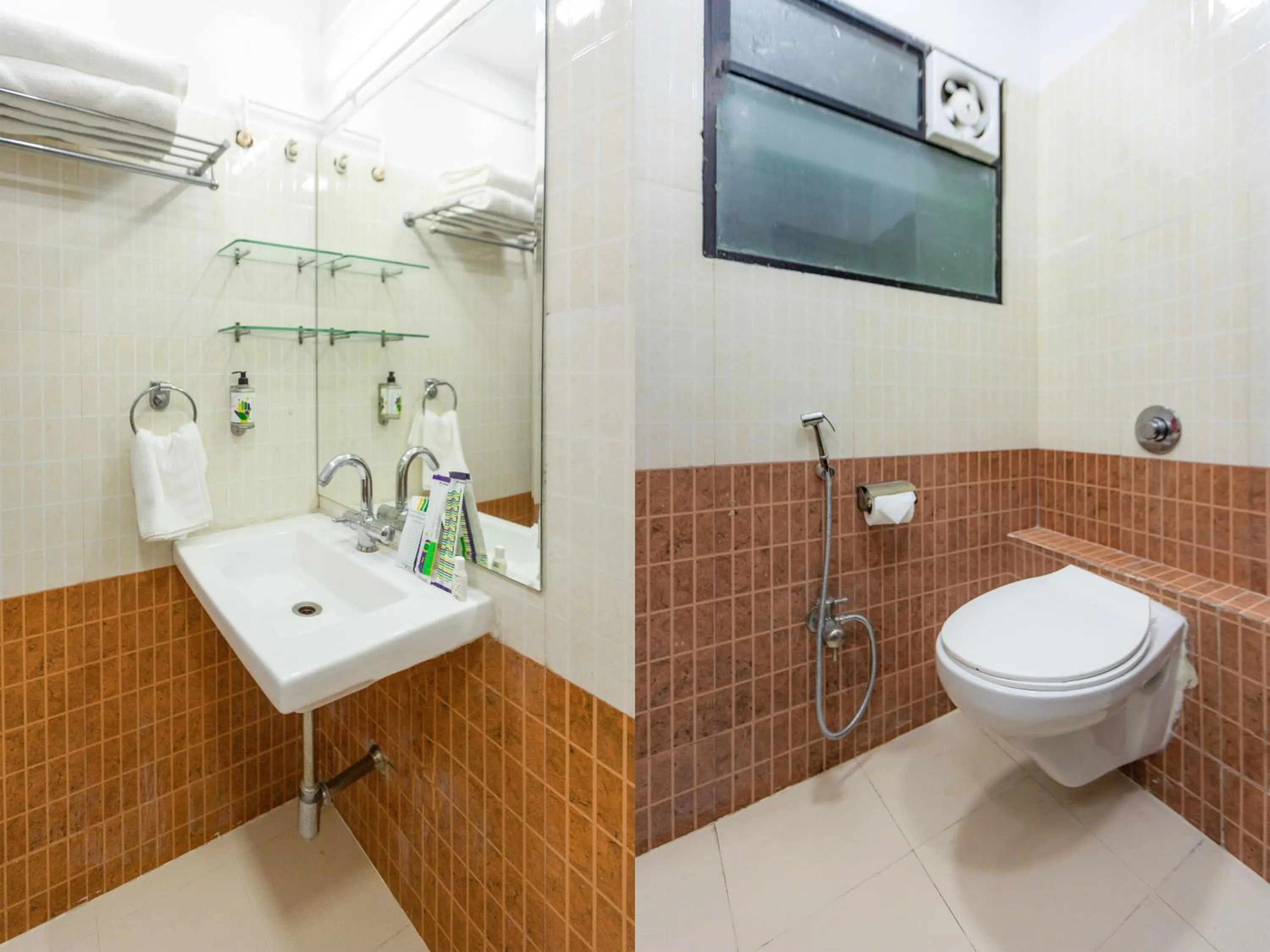 Bathroom in Treebo Shembekars Inn