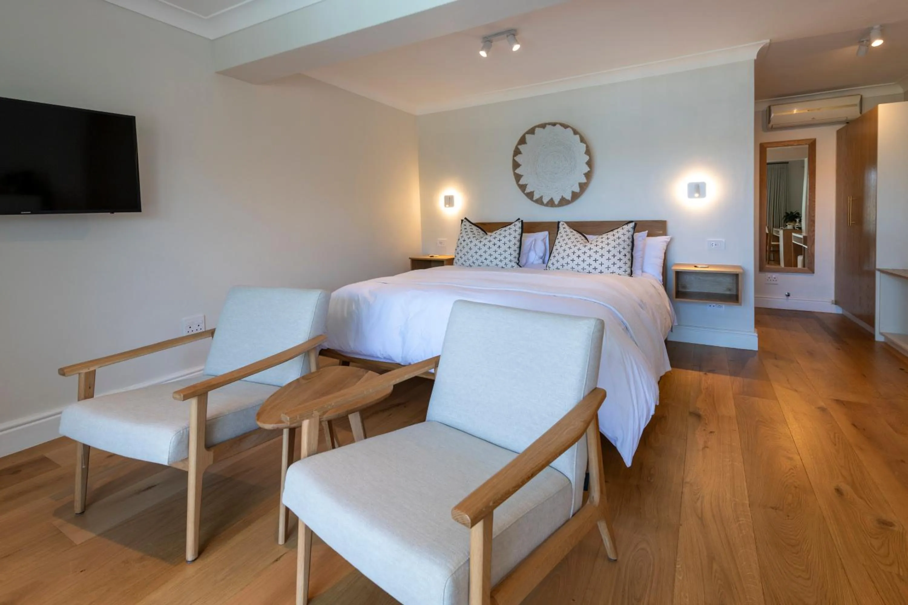 Bed in Hide-Away Guest House