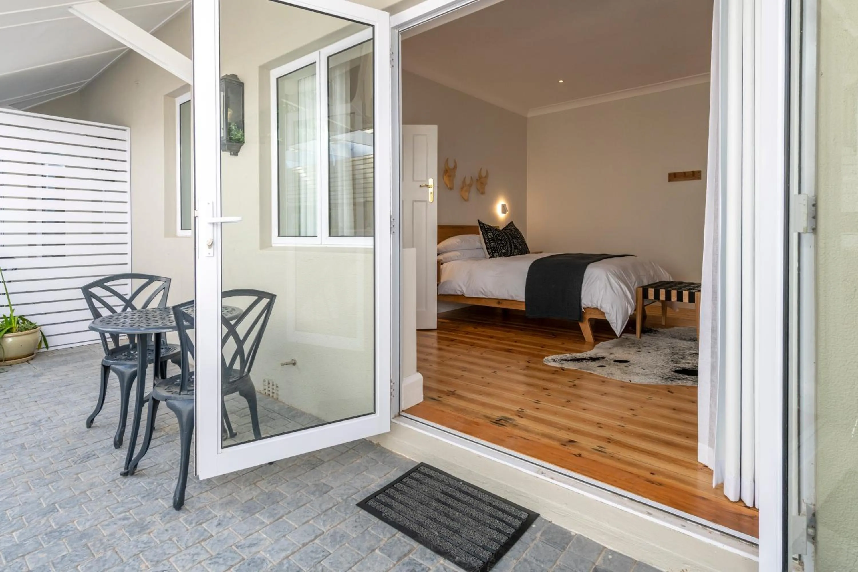 Patio in Hide-Away Guest House