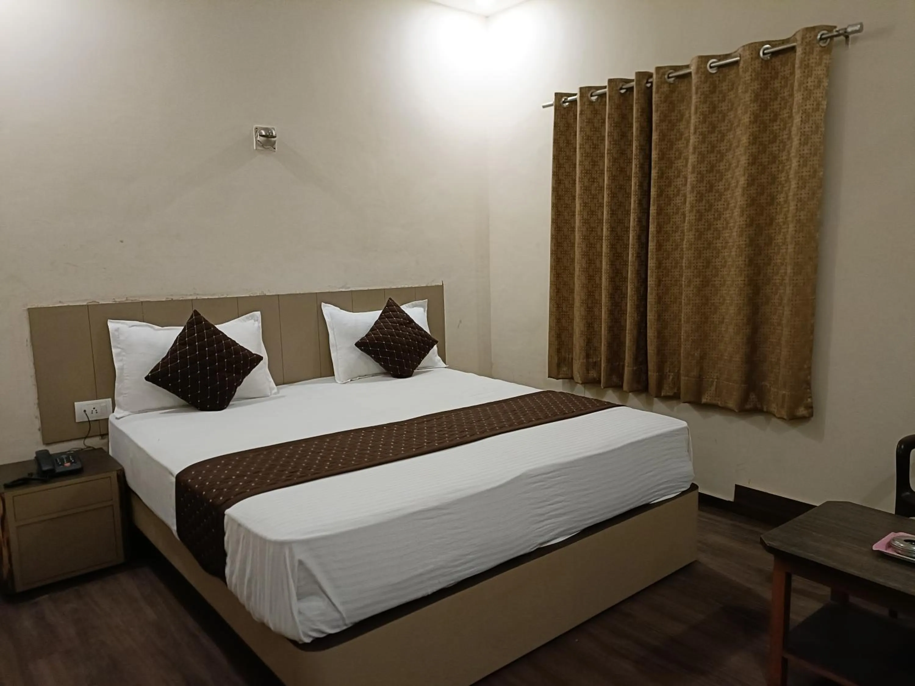 Bedroom, Bed in Hotel Padmini International- Sigra