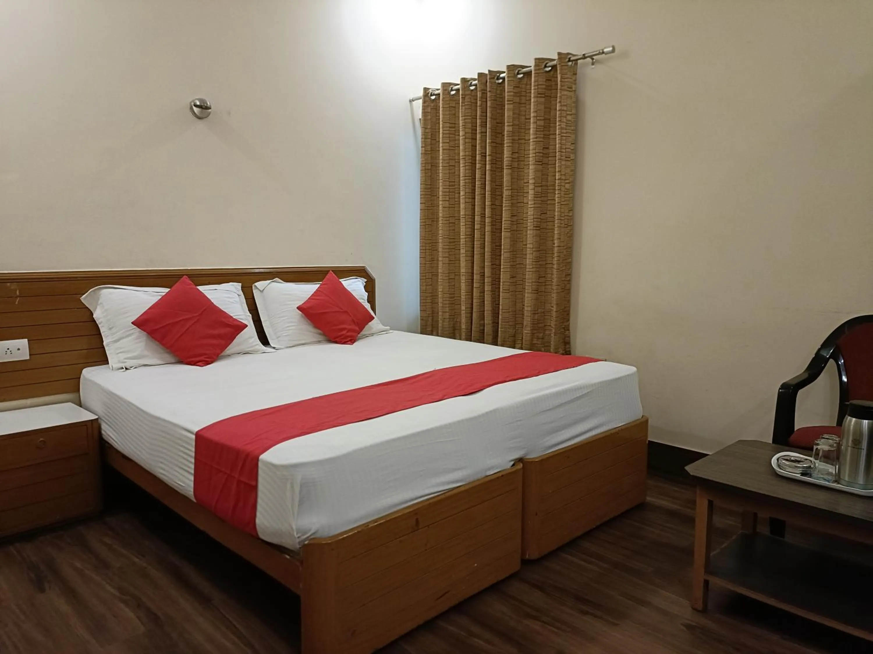 Bedroom, Bed in Hotel Padmini International- Sigra