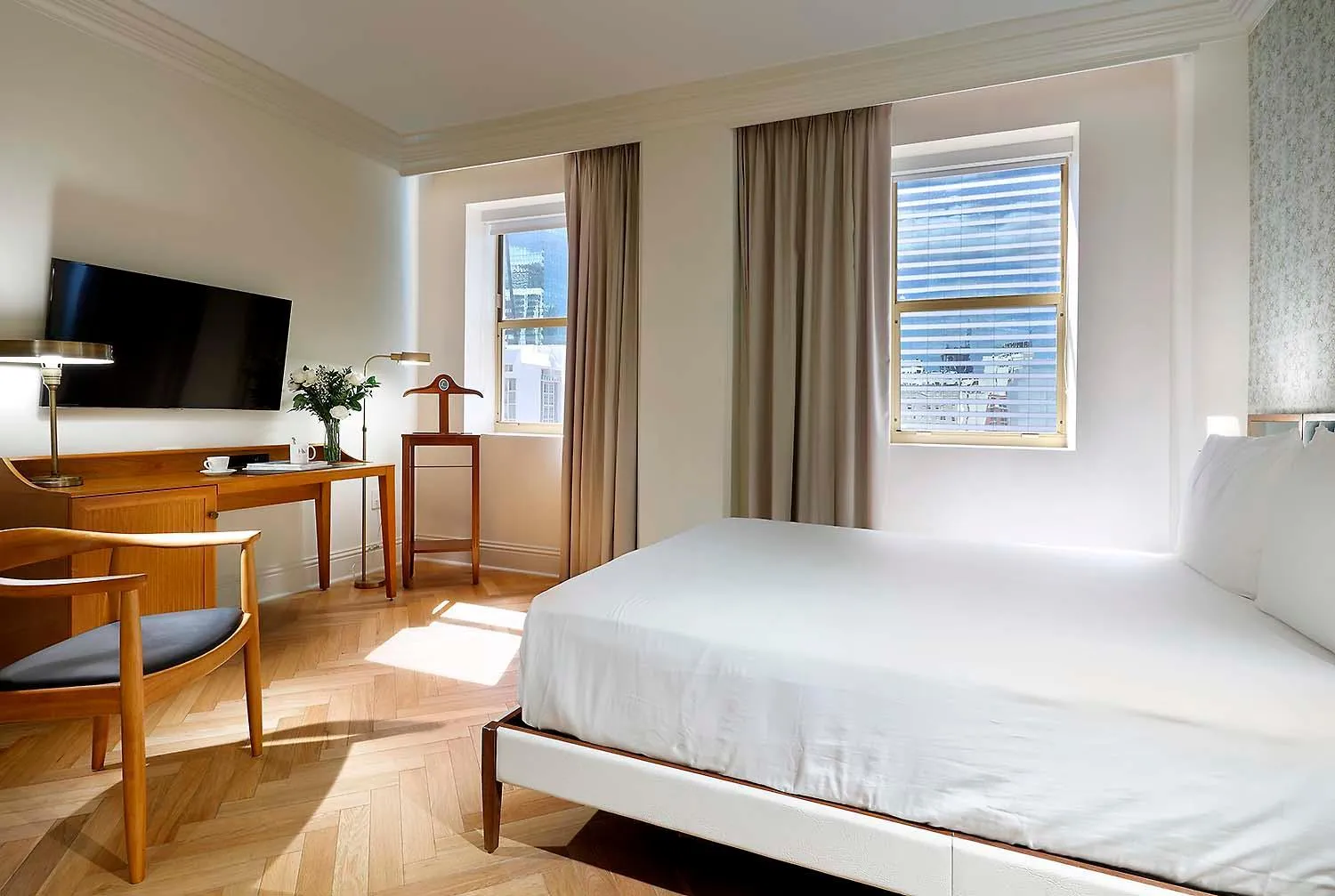 Bed in Eurostars Langford