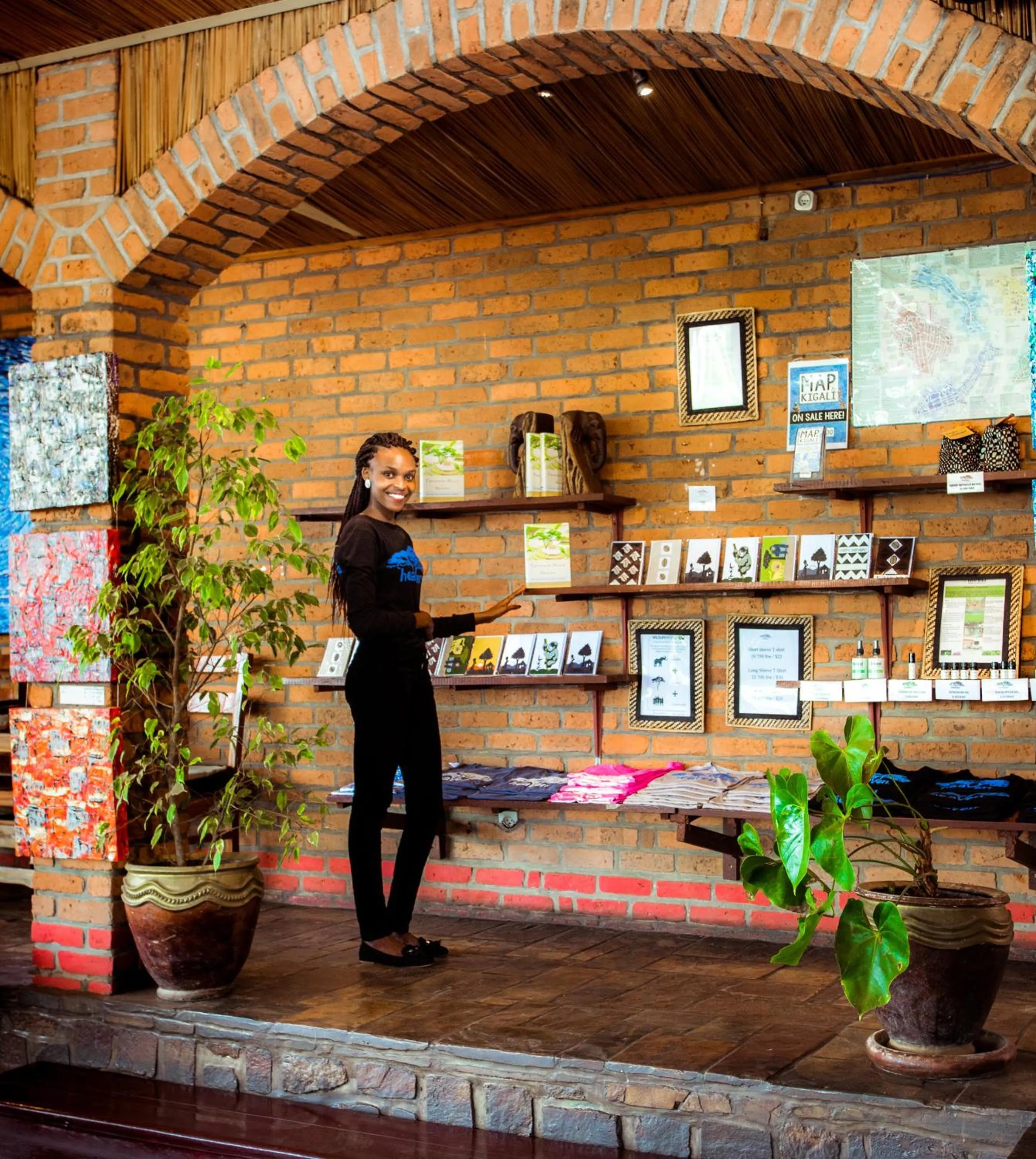 Shopping Area in Heaven Restaurant & Boutique Hotel