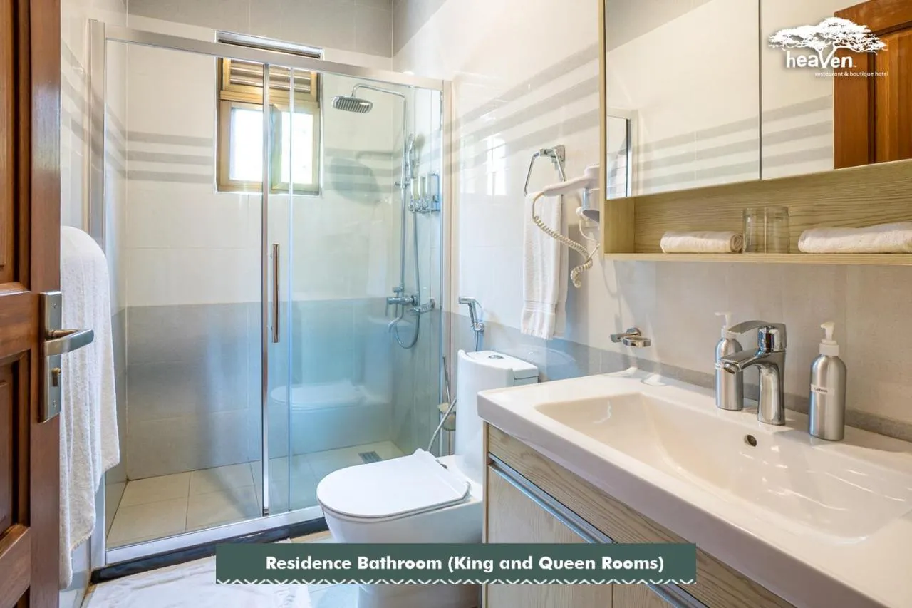 Shower in Heaven Restaurant & Boutique Hotel