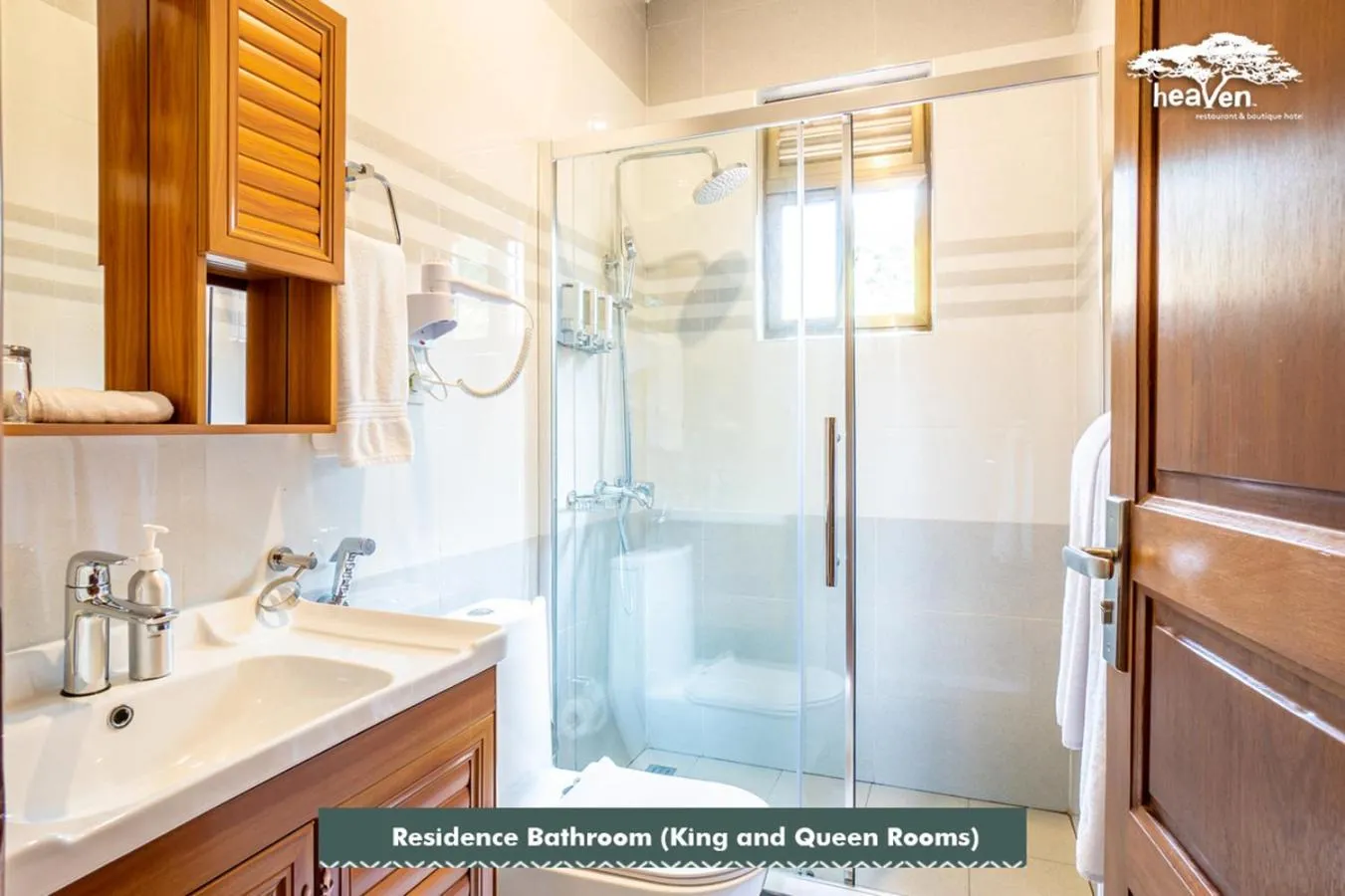 Bathroom in Heaven Restaurant & Boutique Hotel