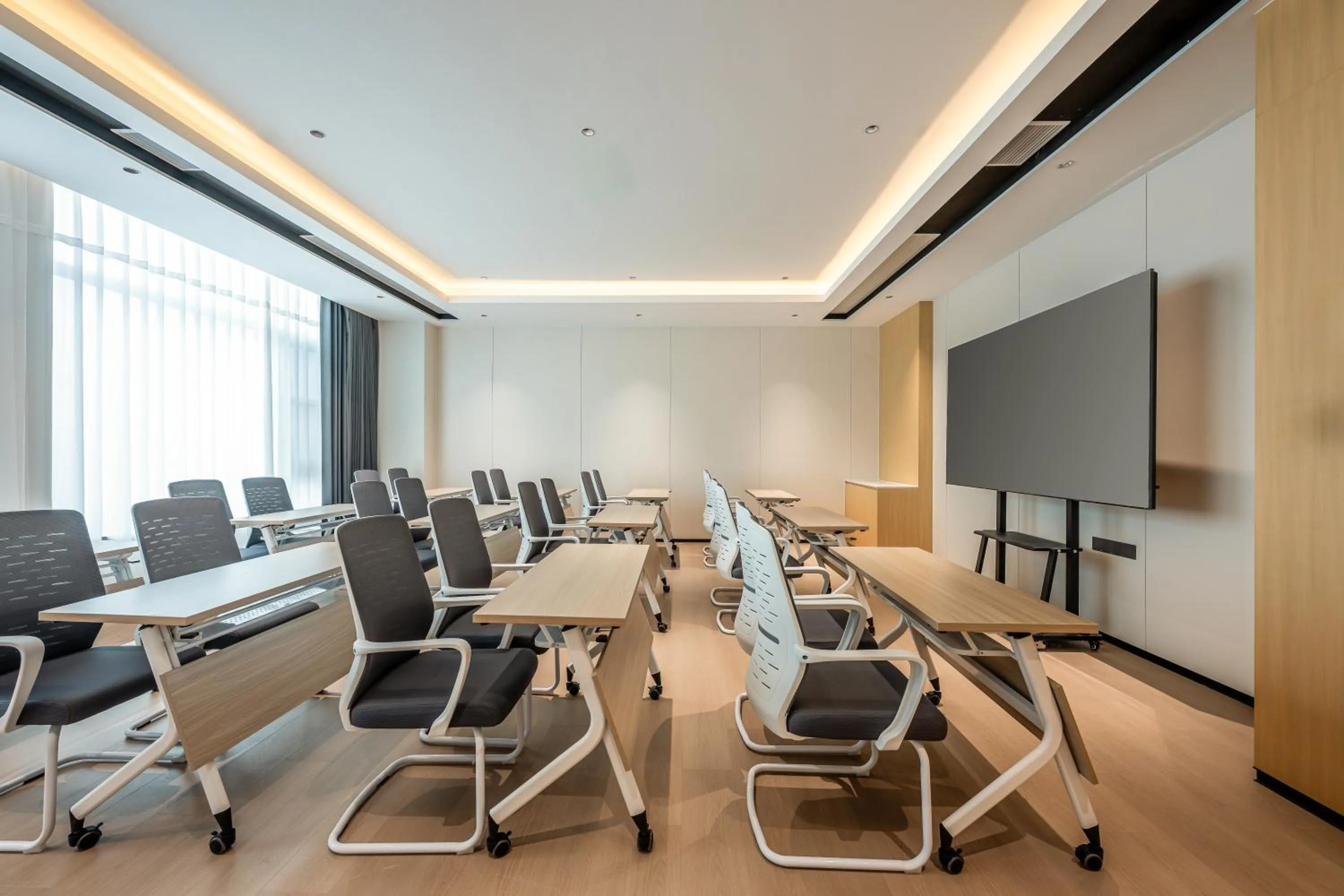 Meeting/conference room in Holiday Inn Suzhou North by IHG