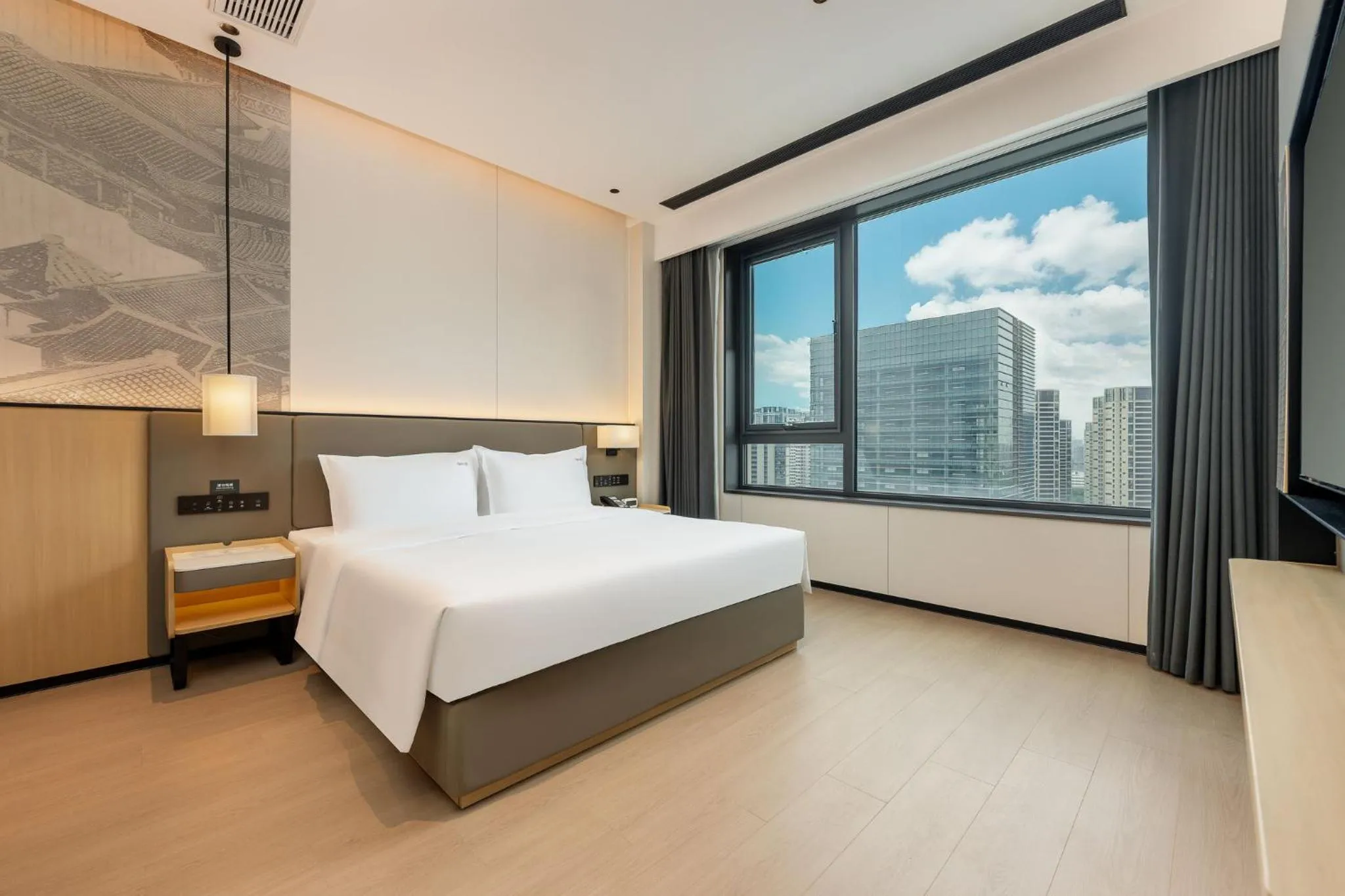 Photo of the whole room, Bed in Holiday Inn Suzhou North by IHG