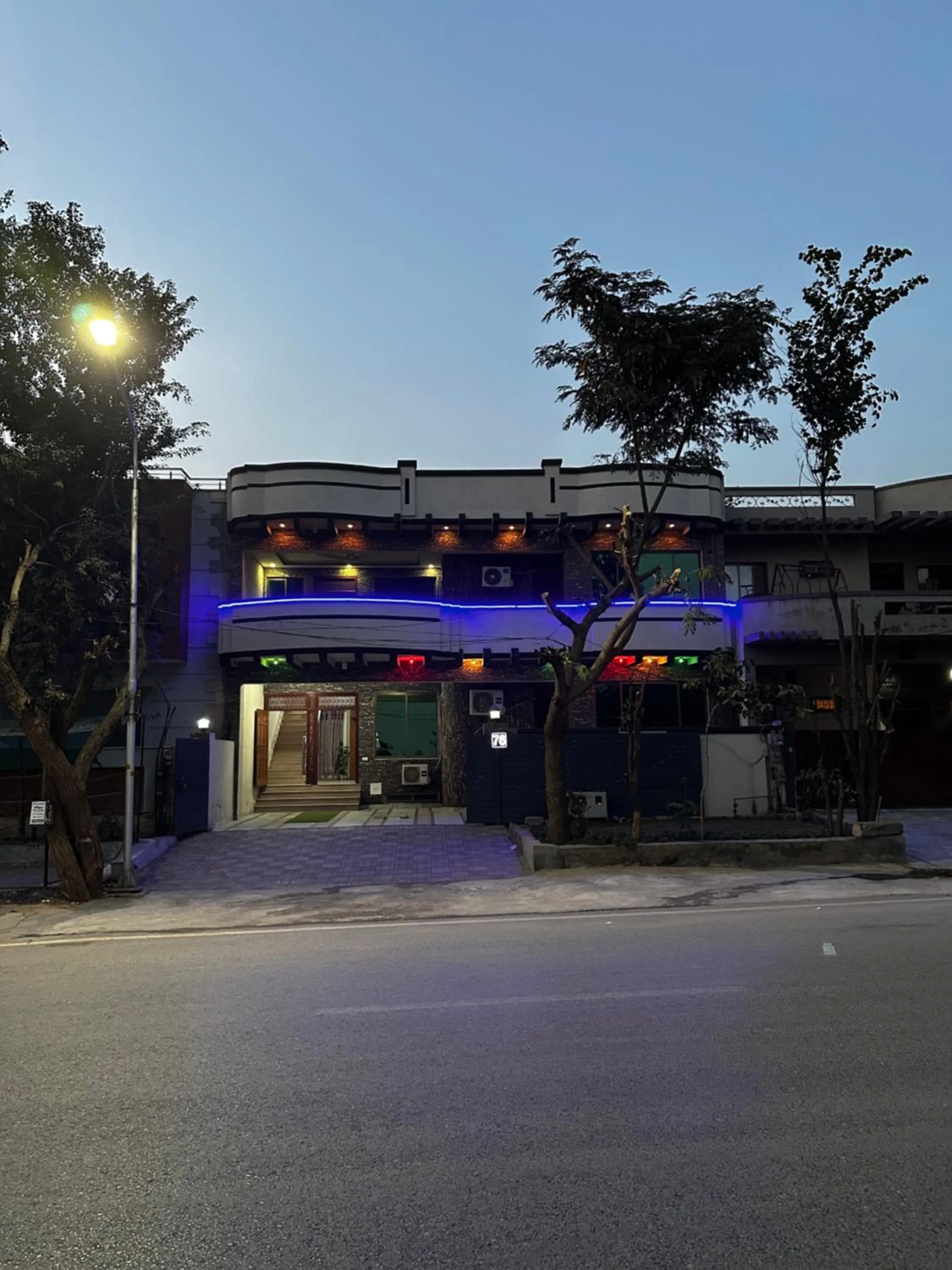 AK Rezidor Guest House