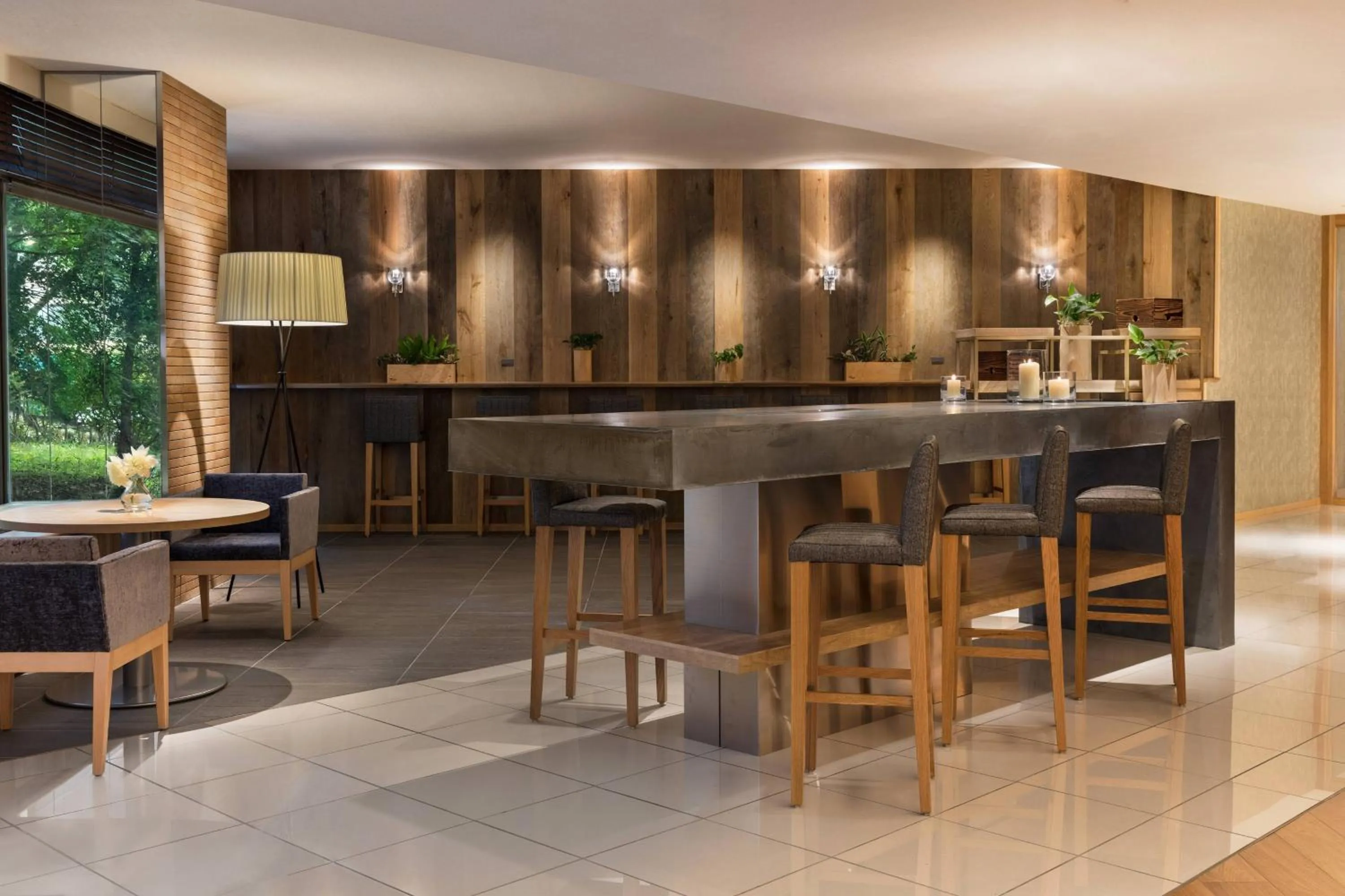 Lounge or bar in Fuji Marriott Hotel Lake Yamanaka