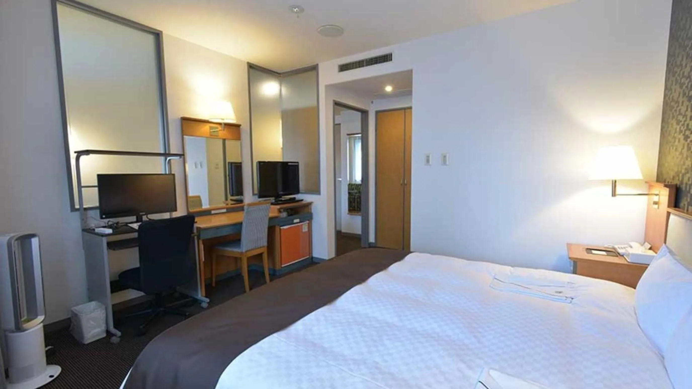 Photo of the whole room, Bed in Blossom Hotel Hirosaki