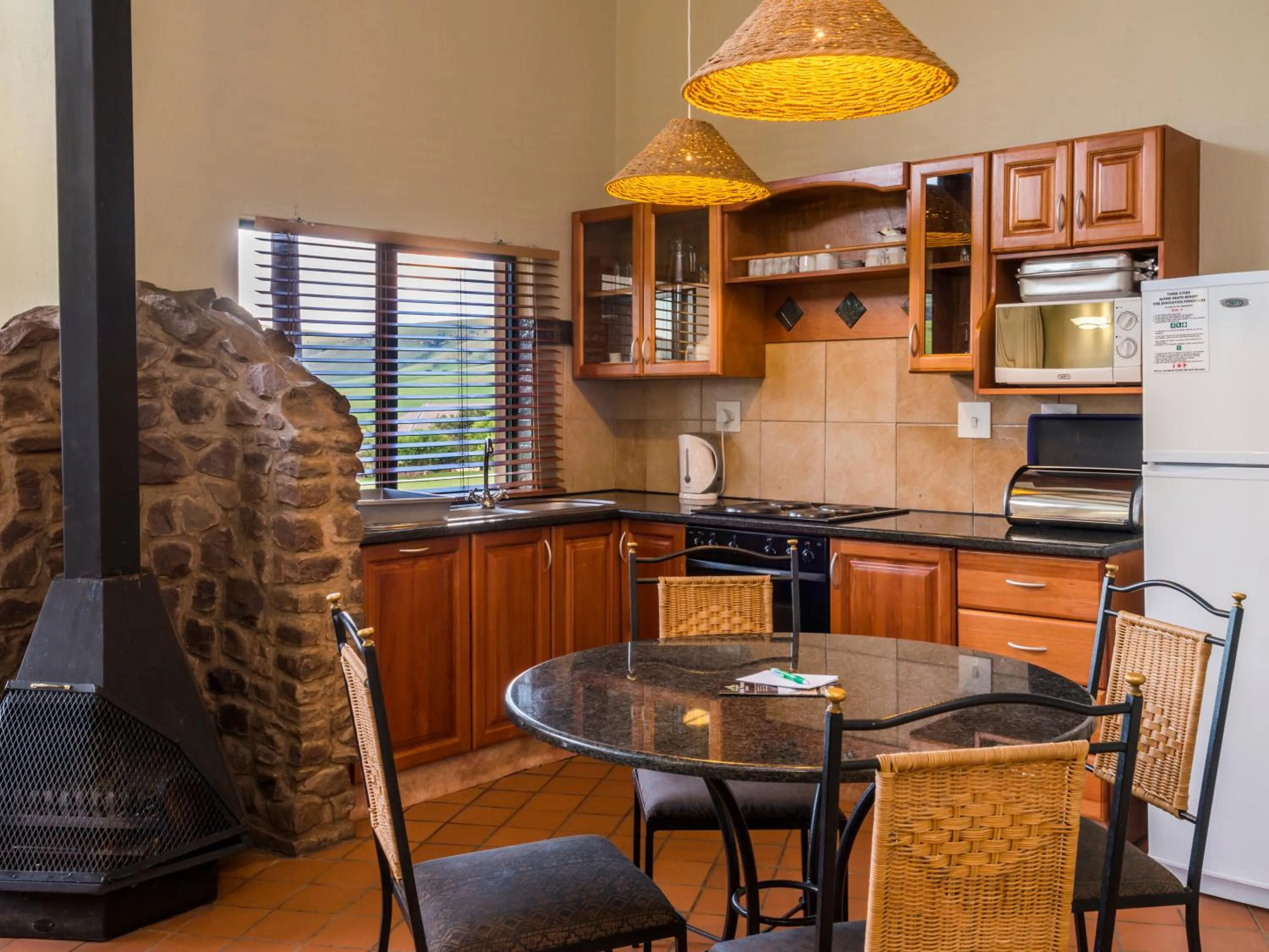 Kitchen or kitchenette in aha Alpine Heath Resort