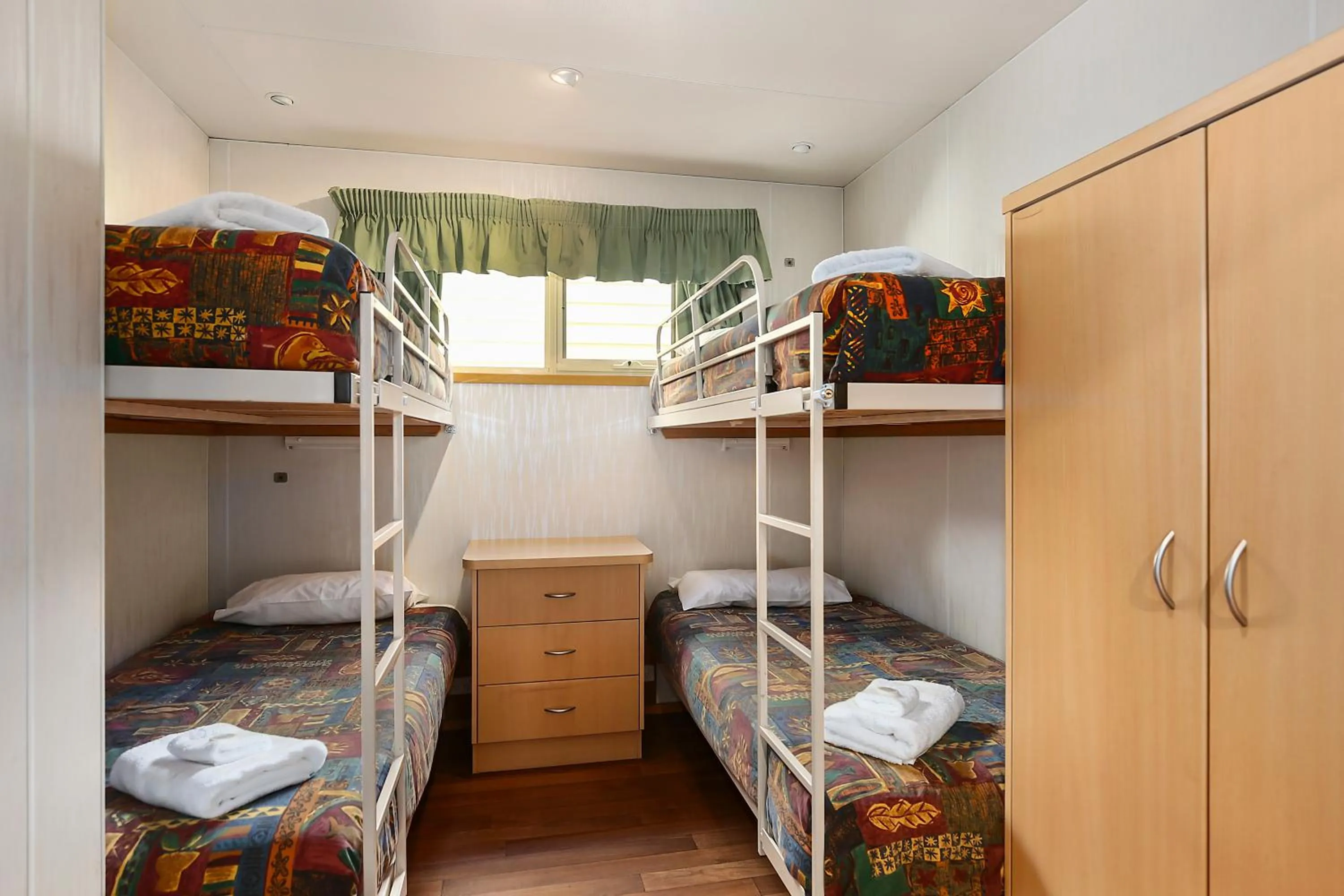 Bedroom, Bed in Enclave at Healesville Holiday Park