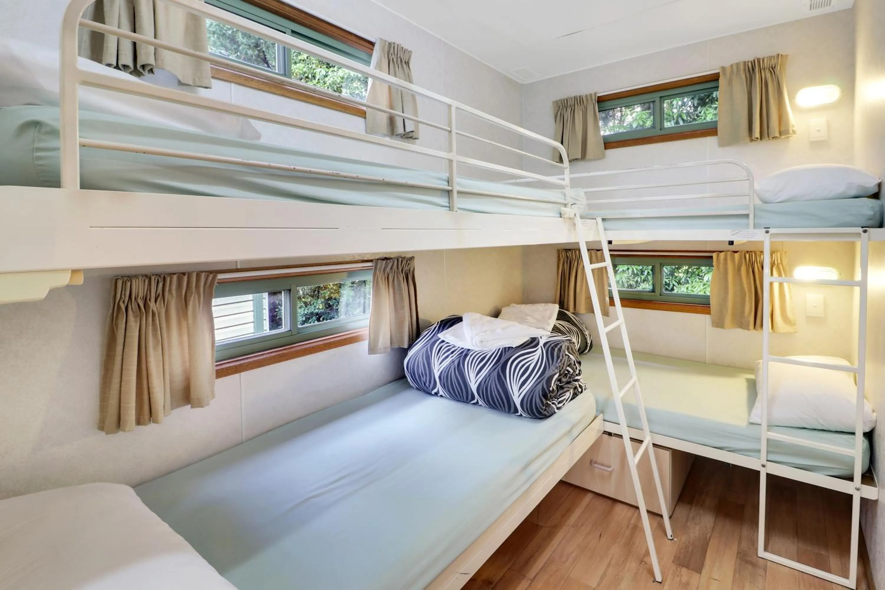 Bed in Enclave at Healesville Holiday Park