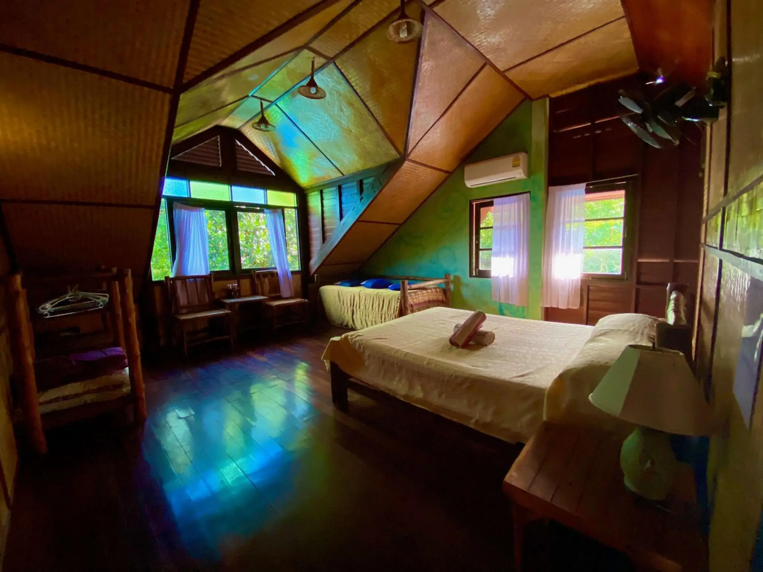 Double Room with Shared Bathroom - single occupancy in Shanti Lodge Phuket Double Room with Shared Bathroom - single occupancy in Shanti Lodge Phuket
