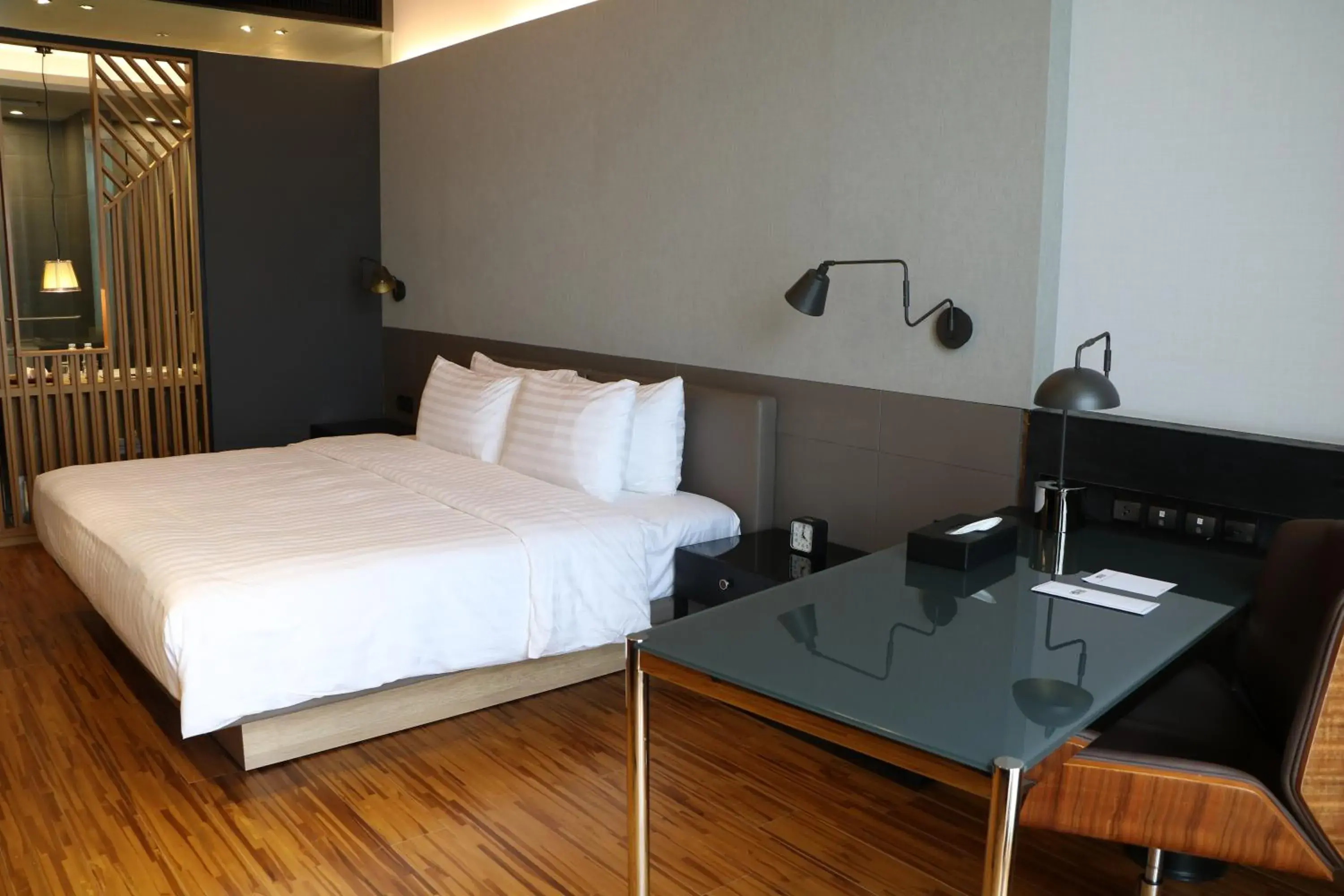 Executive Deluxe Queen in Midori Clark Hotel and Casino Executive Deluxe Queen in Midori Clark Hotel and Casino